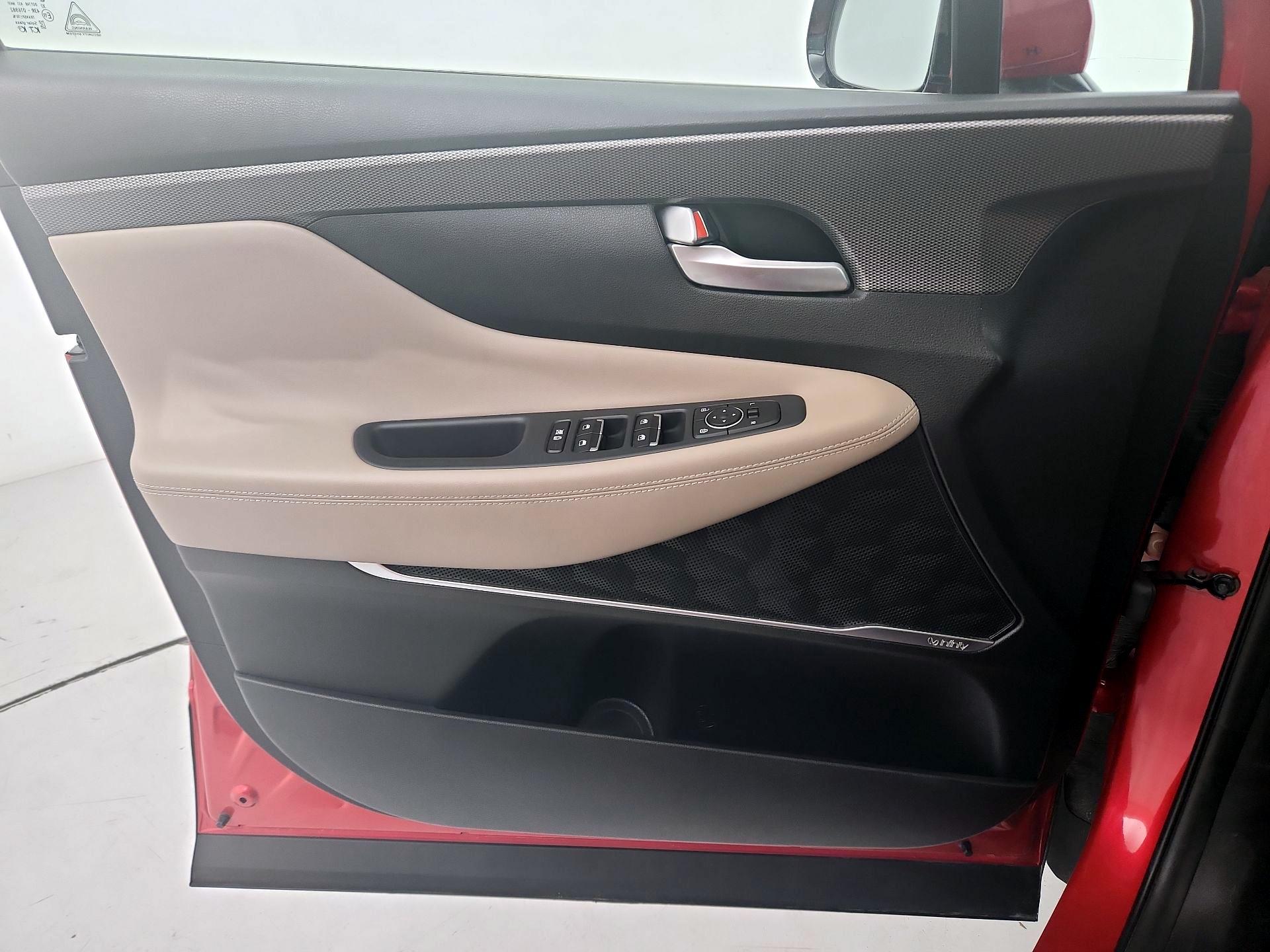 Thumbnail: 2020 Hyundai Santa Fe - 12