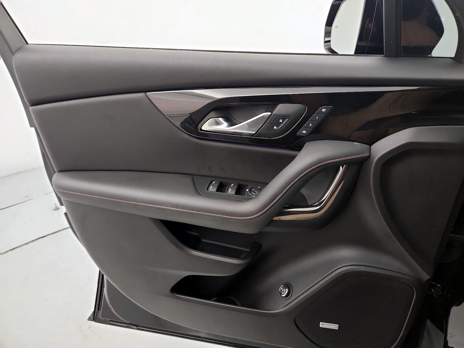 Thumbnail: 2023 Chevrolet Blazer - 12