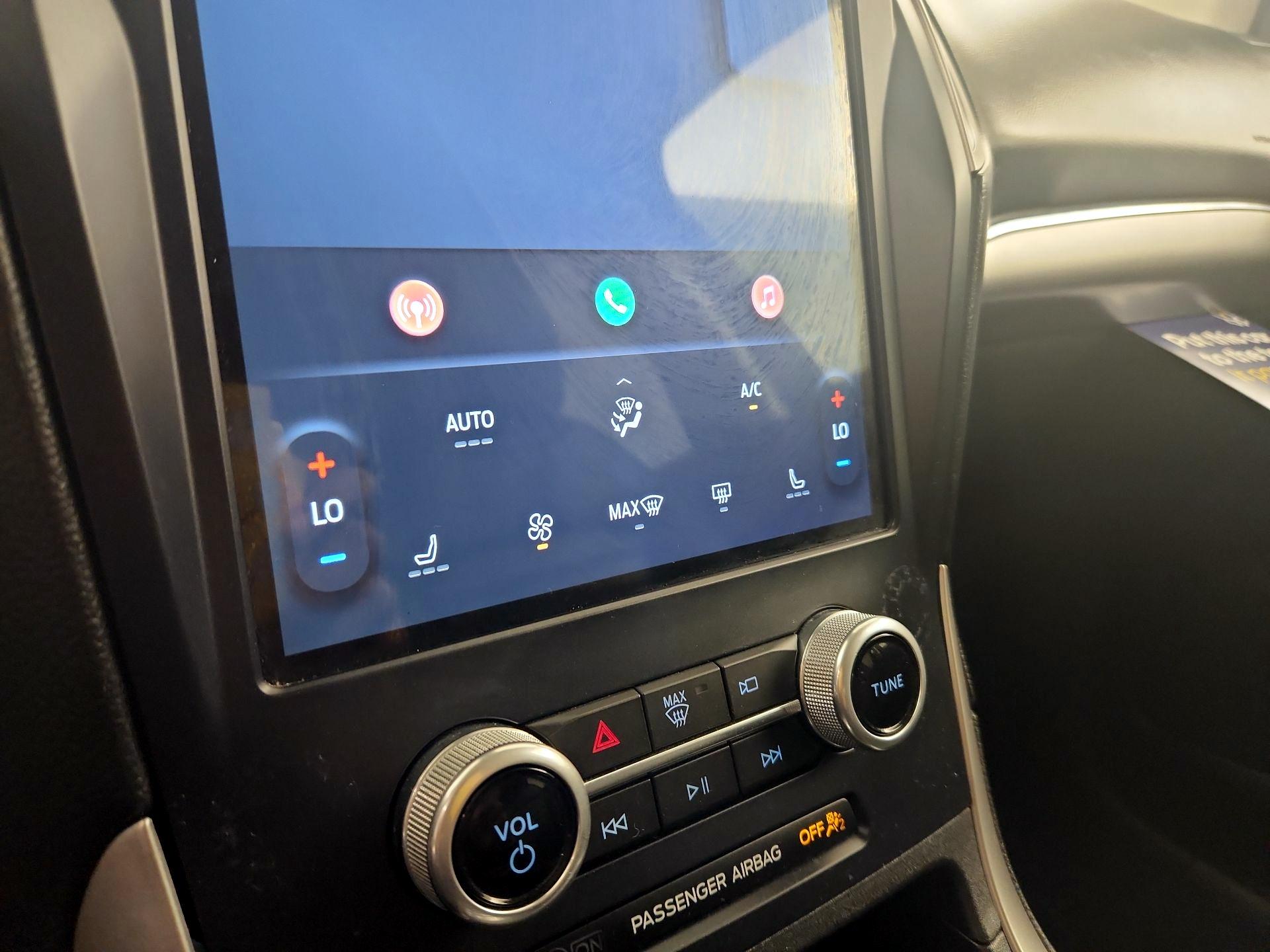 Thumbnail: 2022 Ford Edge - 16