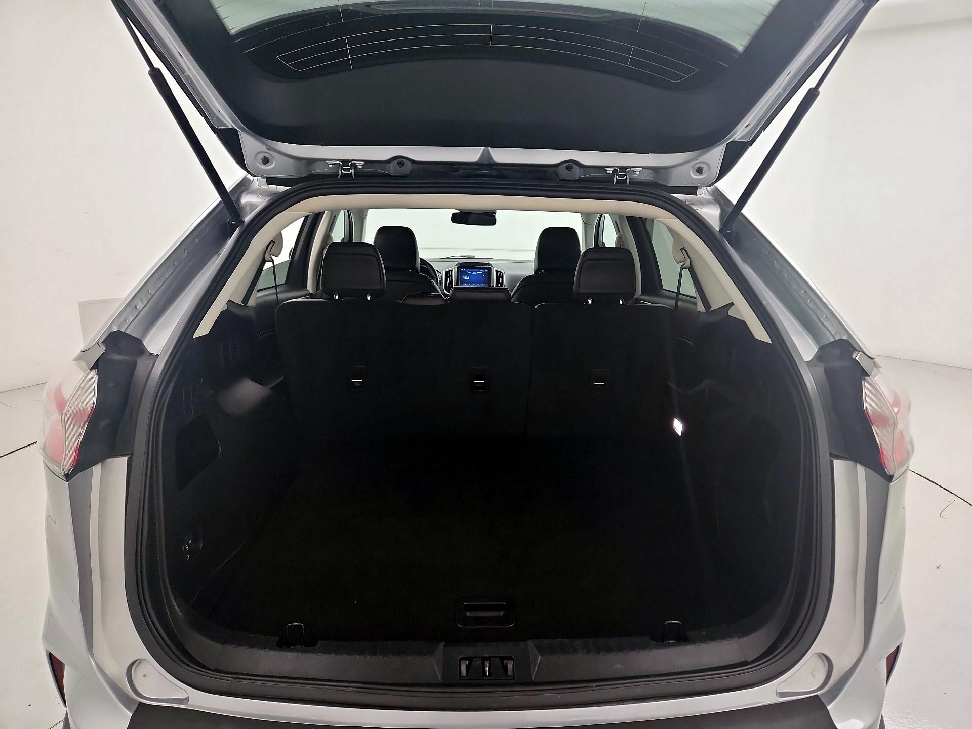 Thumbnail: 2022 Ford Edge - 20