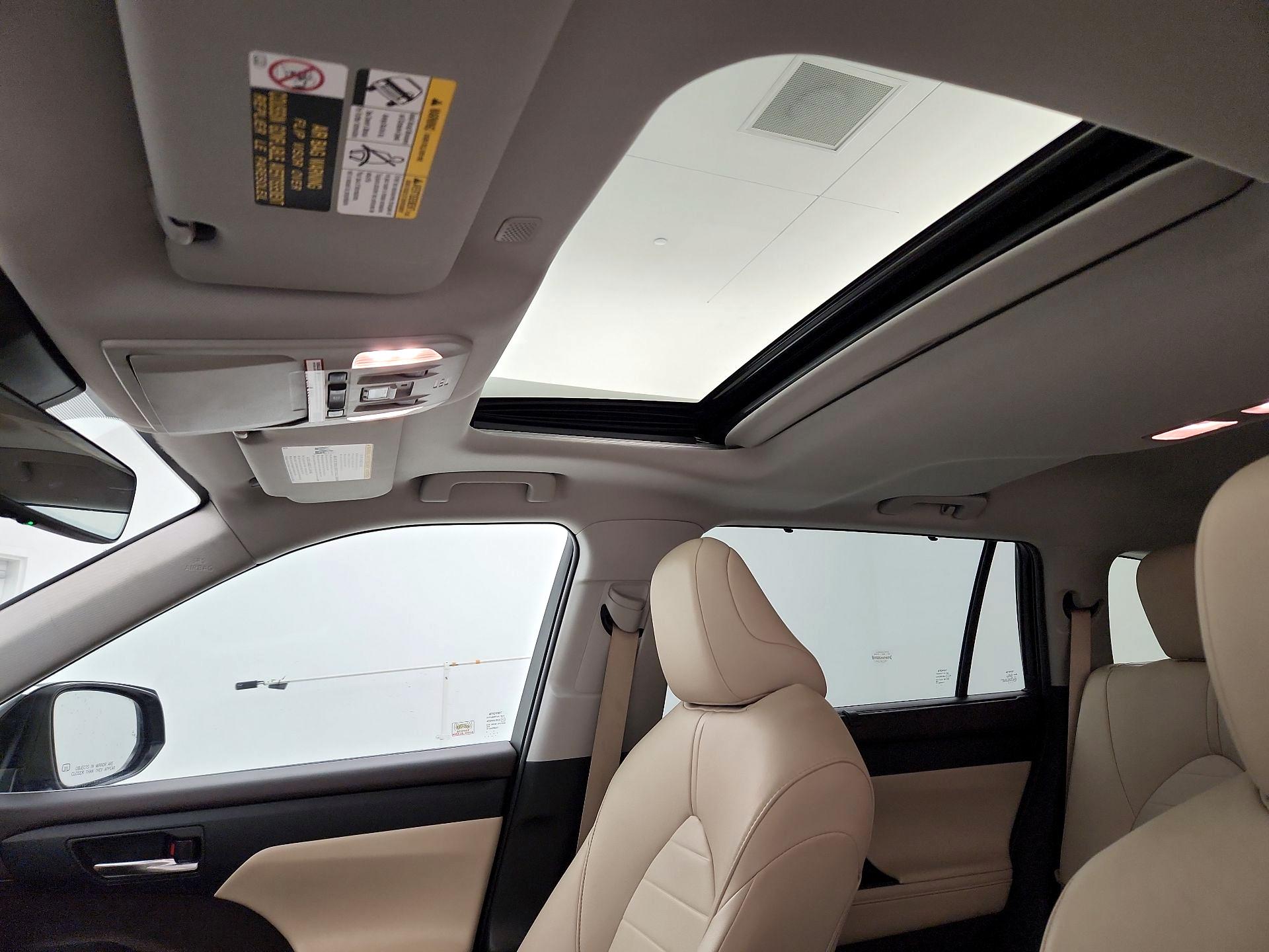 Thumbnail: 2020 Toyota Highlander - 20