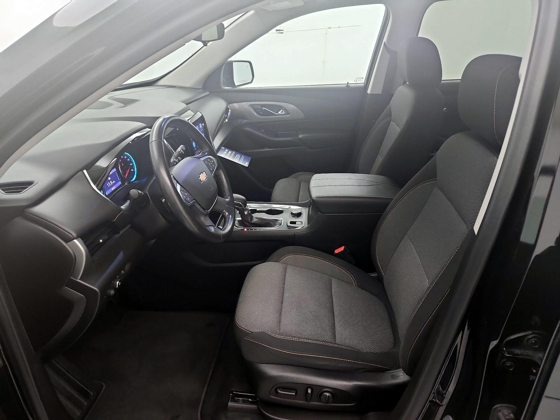 Thumbnail: 2021 Chevrolet Traverse - 11