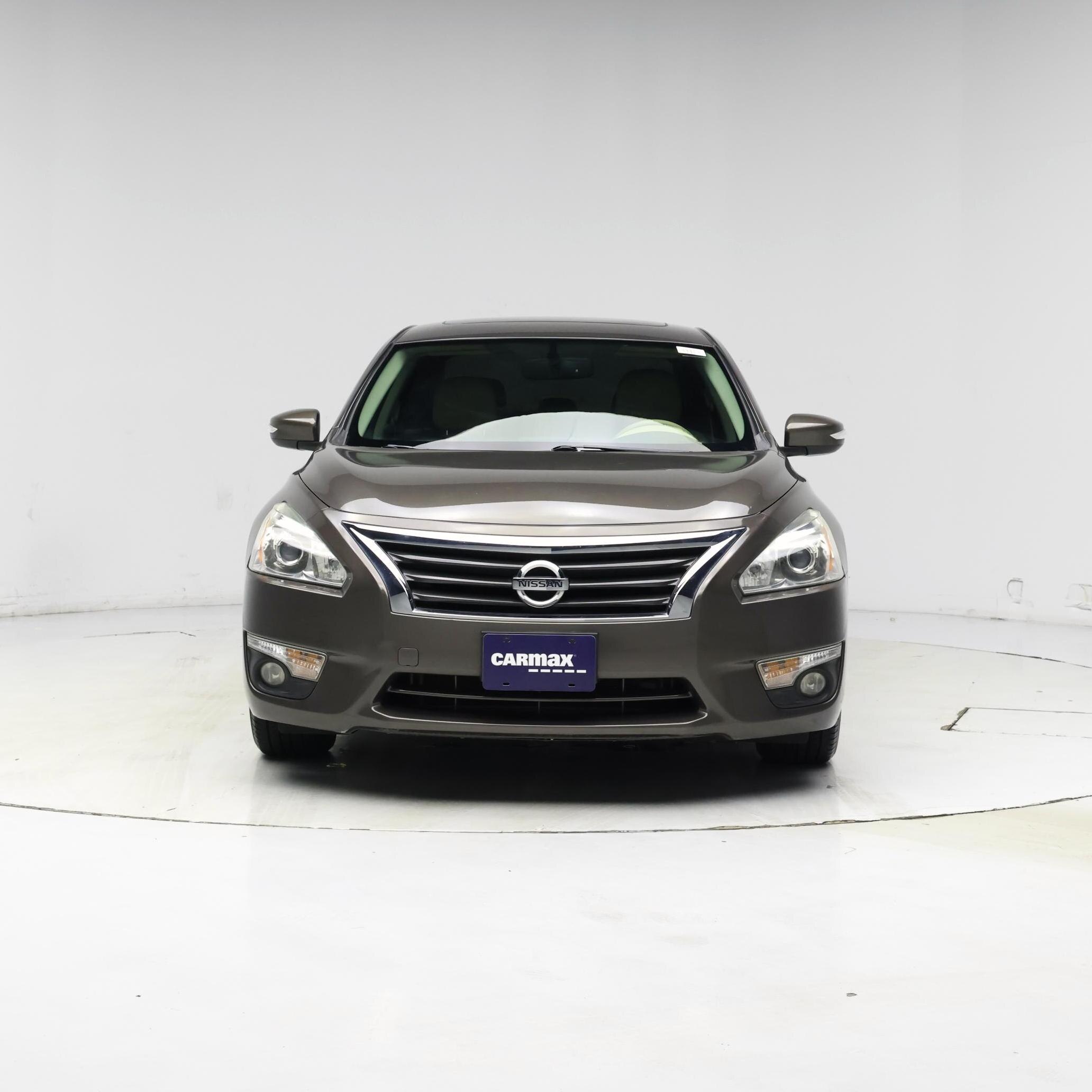 Thumbnail: 2015 Nissan Altima - 5