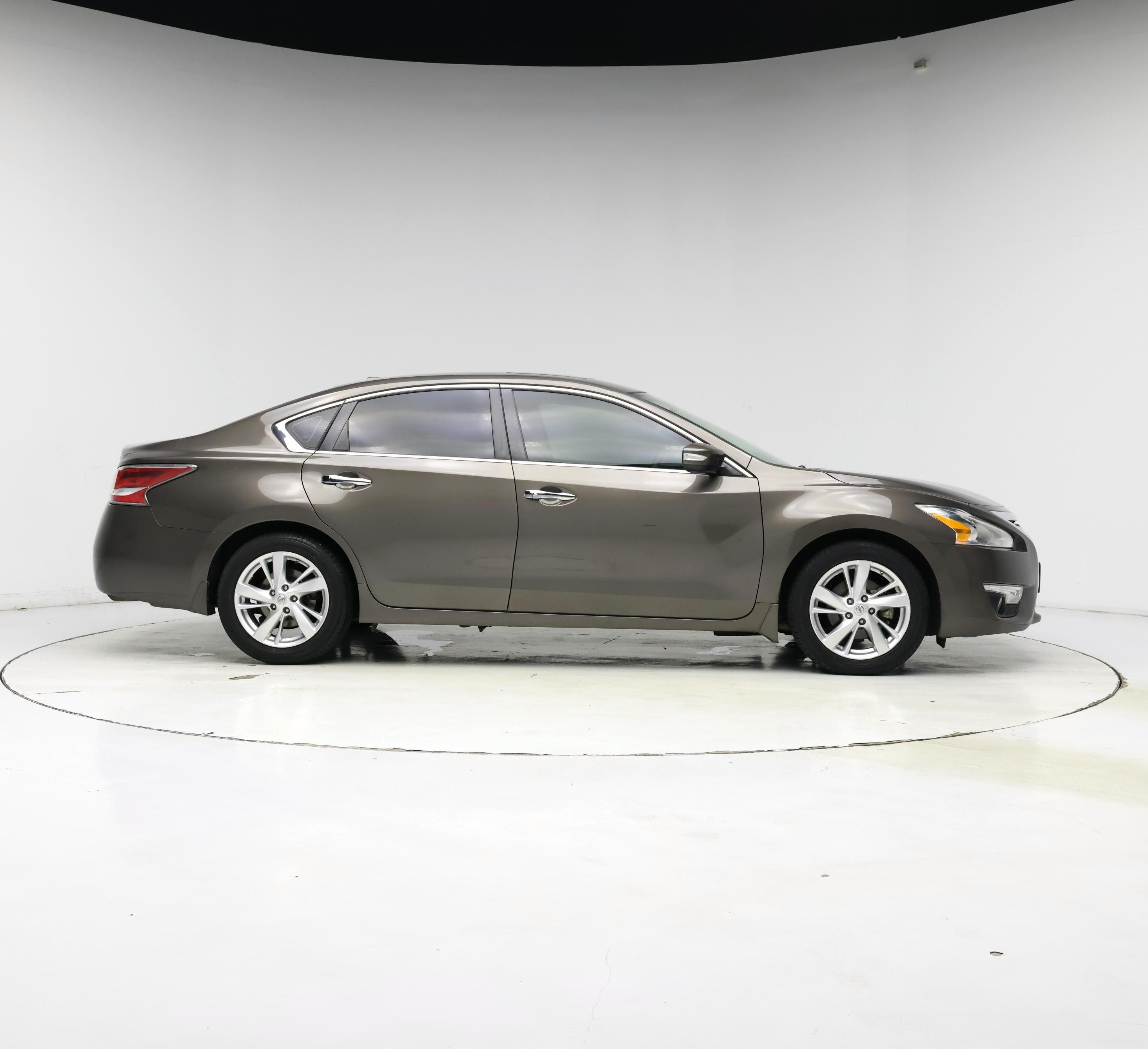 Thumbnail: 2015 Nissan Altima - 7