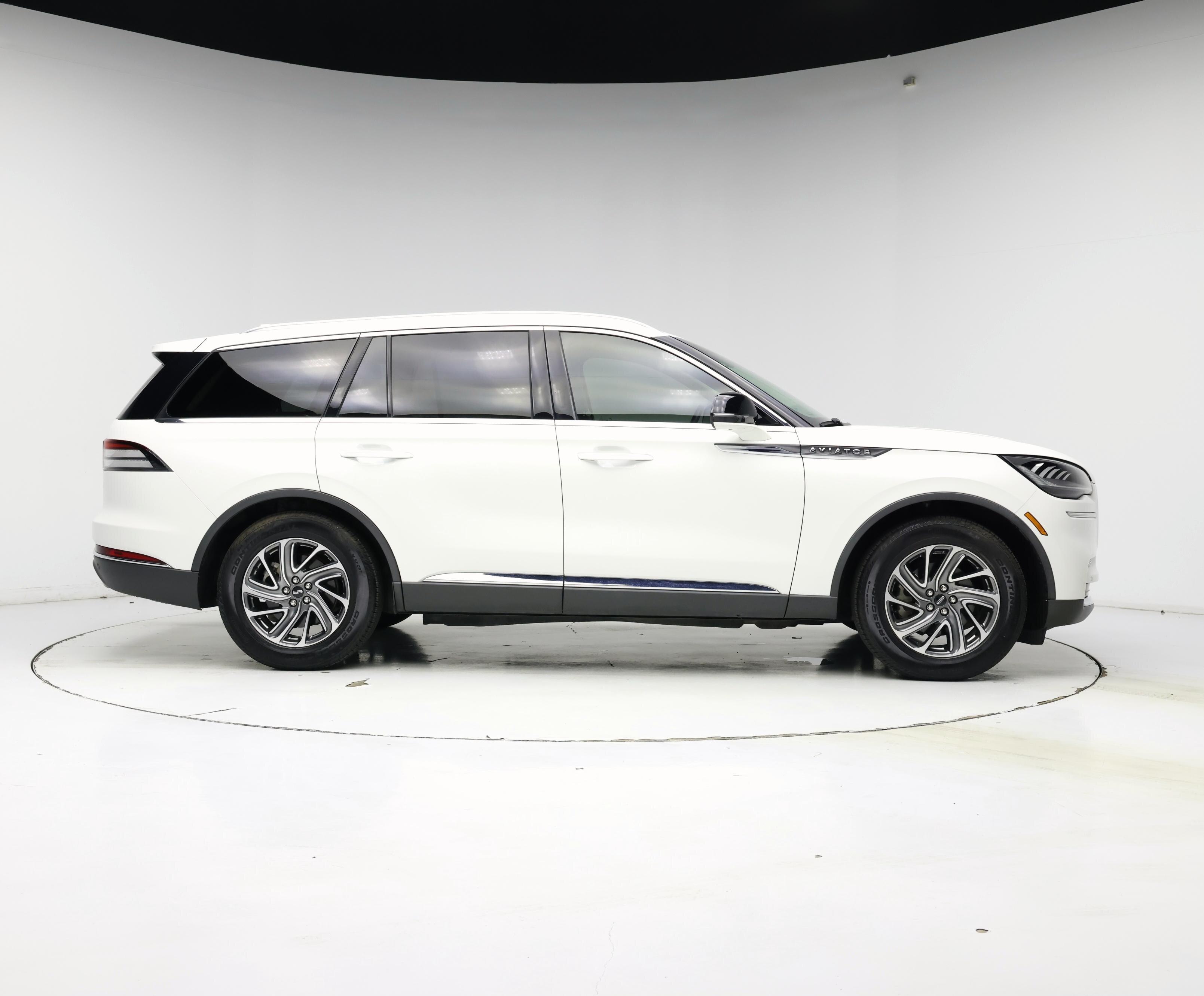 Thumbnail: 2021 Lincoln Aviator - 7