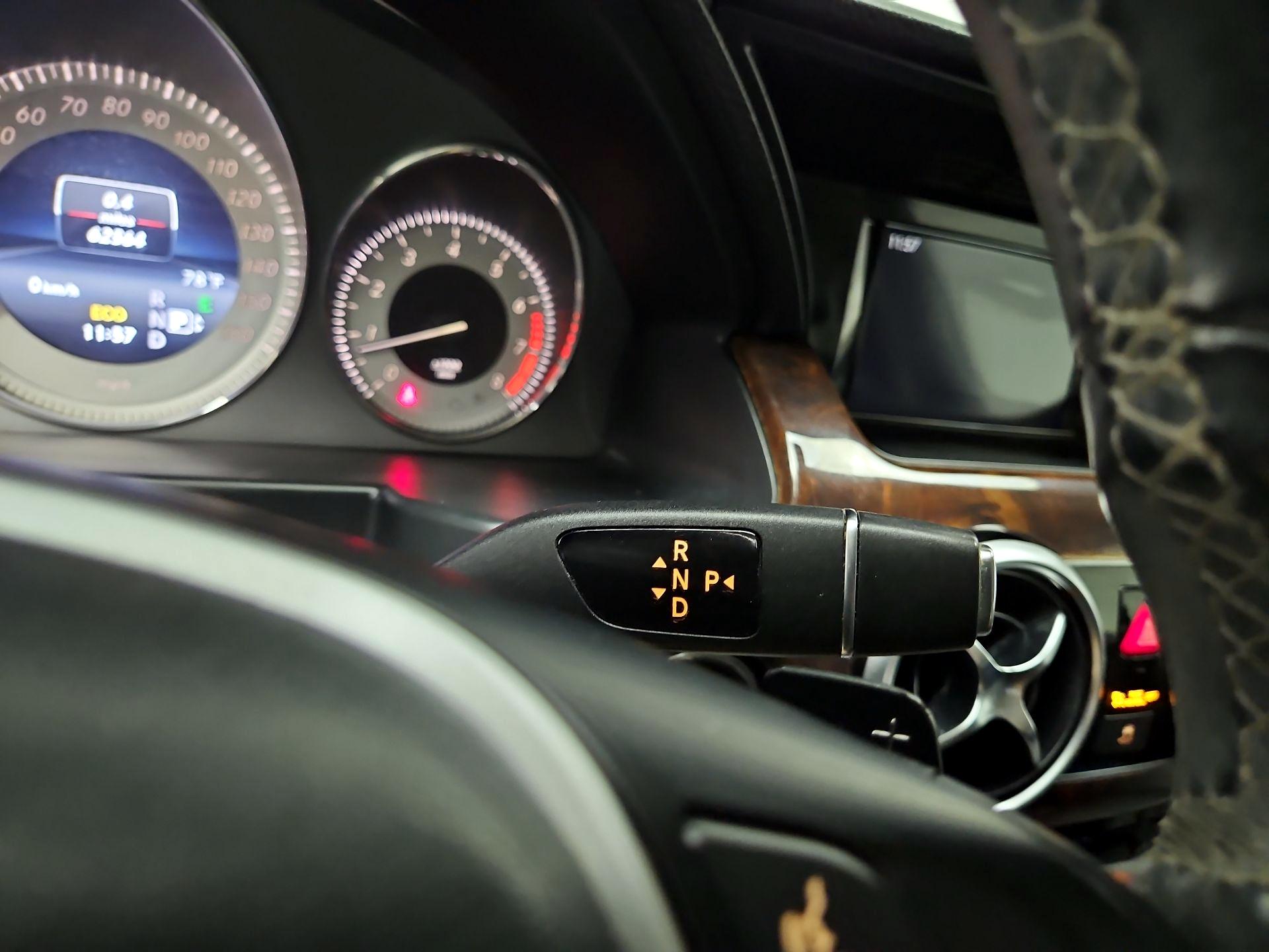 Thumbnail: 2014 Mercedes-Benz GLK - 16