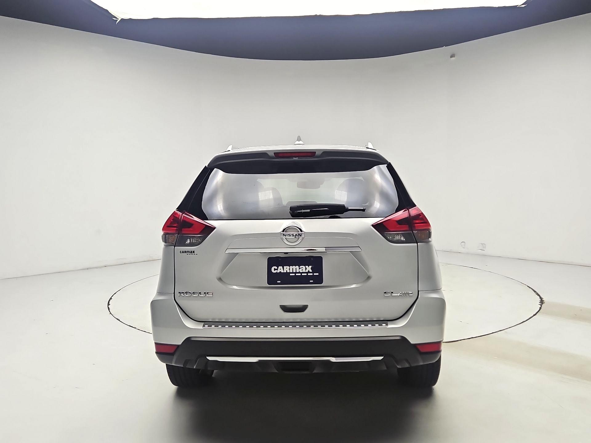 Thumbnail: 2017 Nissan Rogue - 6