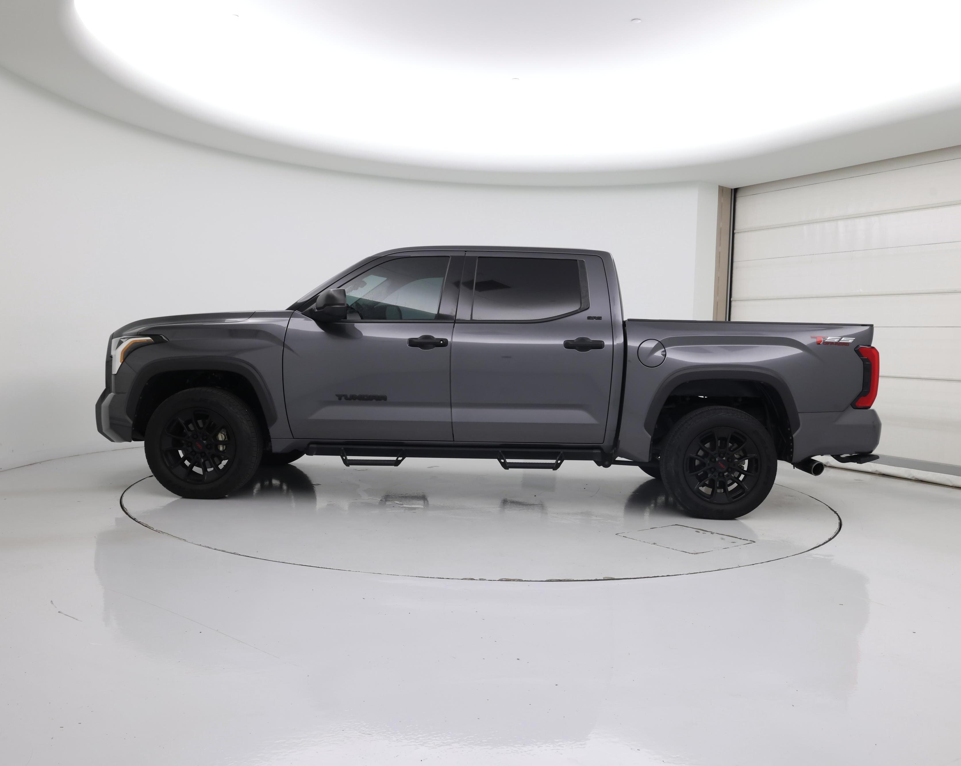 Thumbnail: 2023 Toyota Tundra - 3