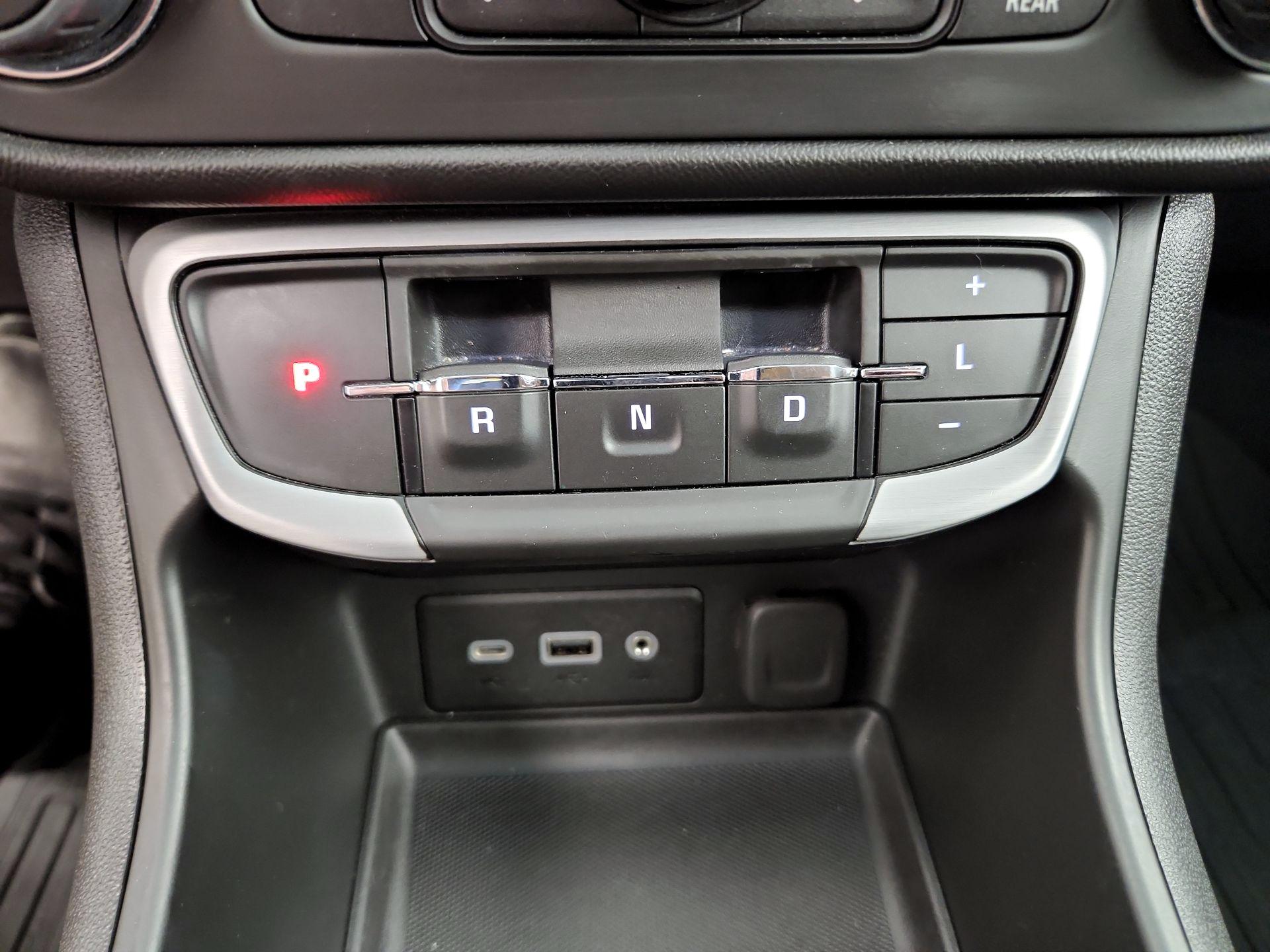 Thumbnail: 2022 GMC Terrain - 18