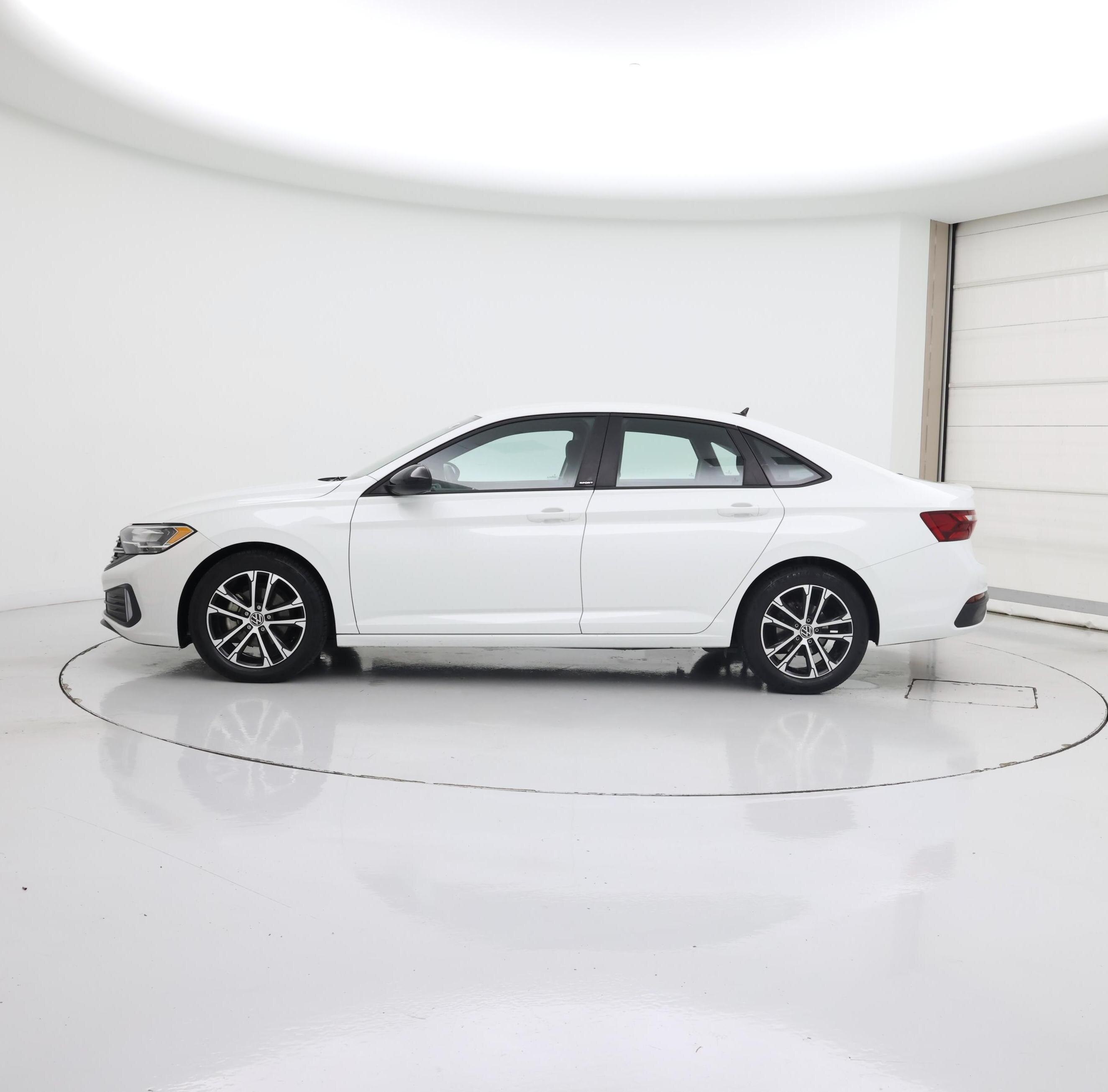 Thumbnail: 2023 Volkswagen Jetta - 3