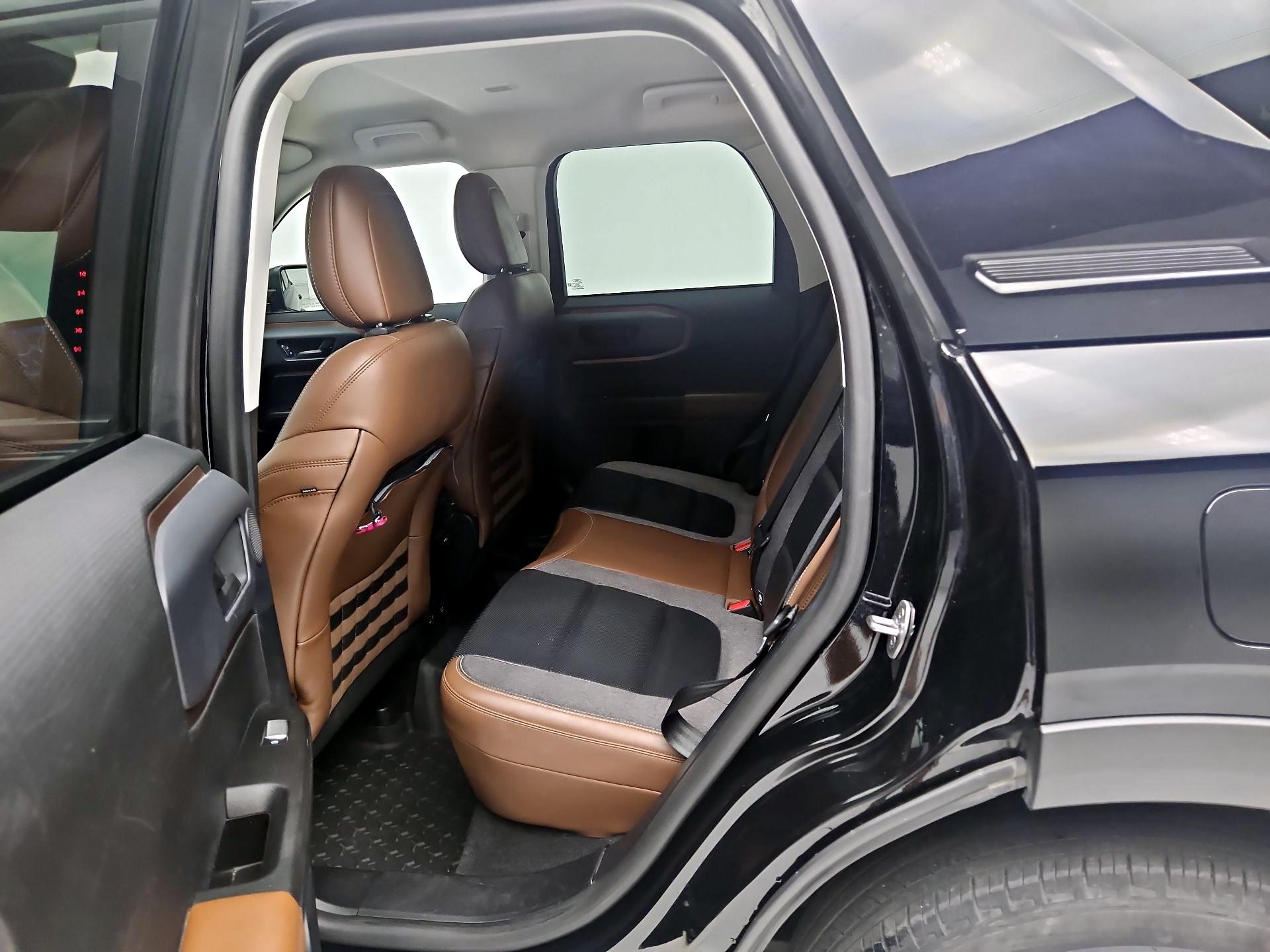 Thumbnail: 2021 Ford Bronco Sport - 18