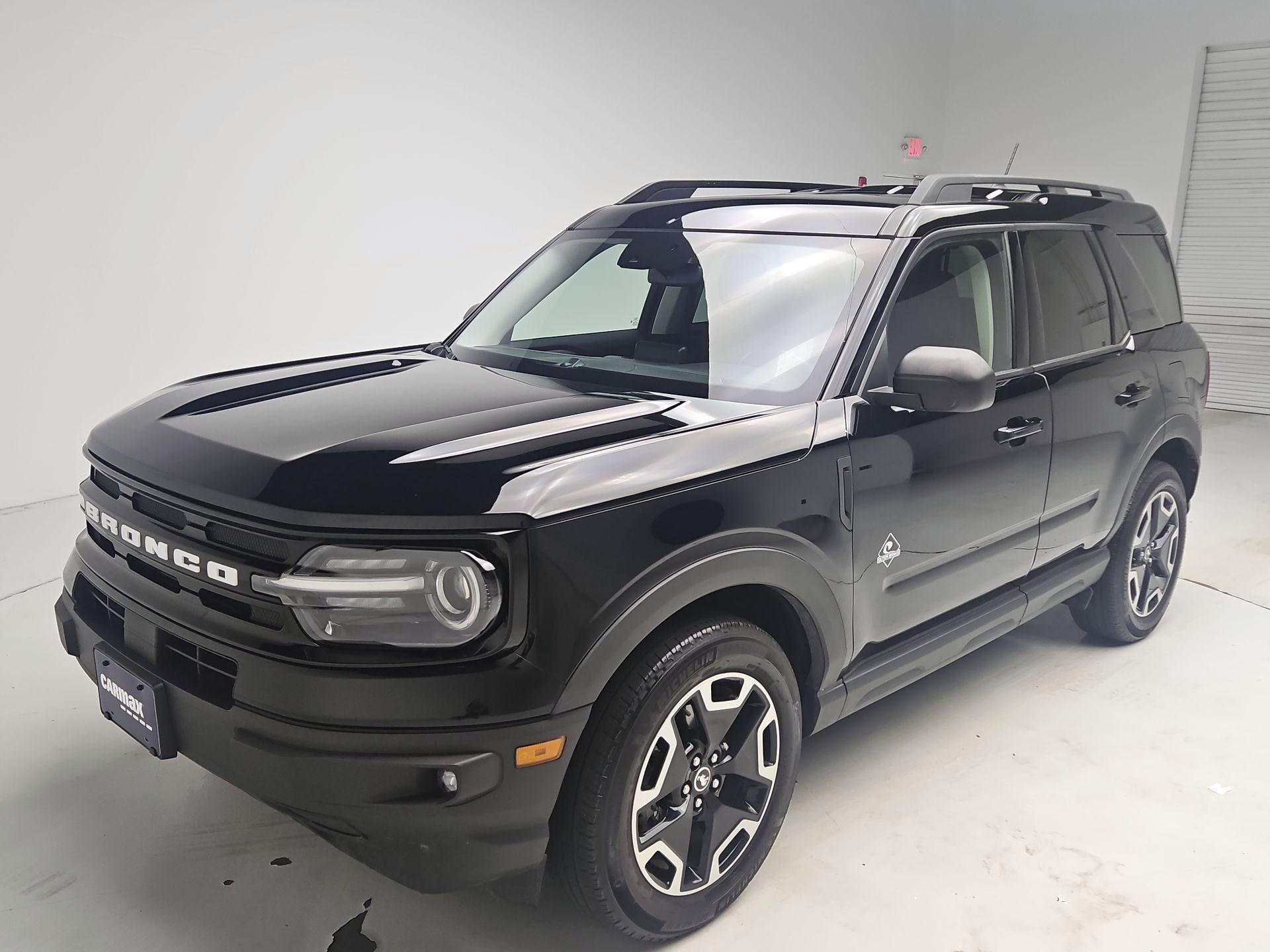 Thumbnail: 2021 Ford Bronco Sport - 3