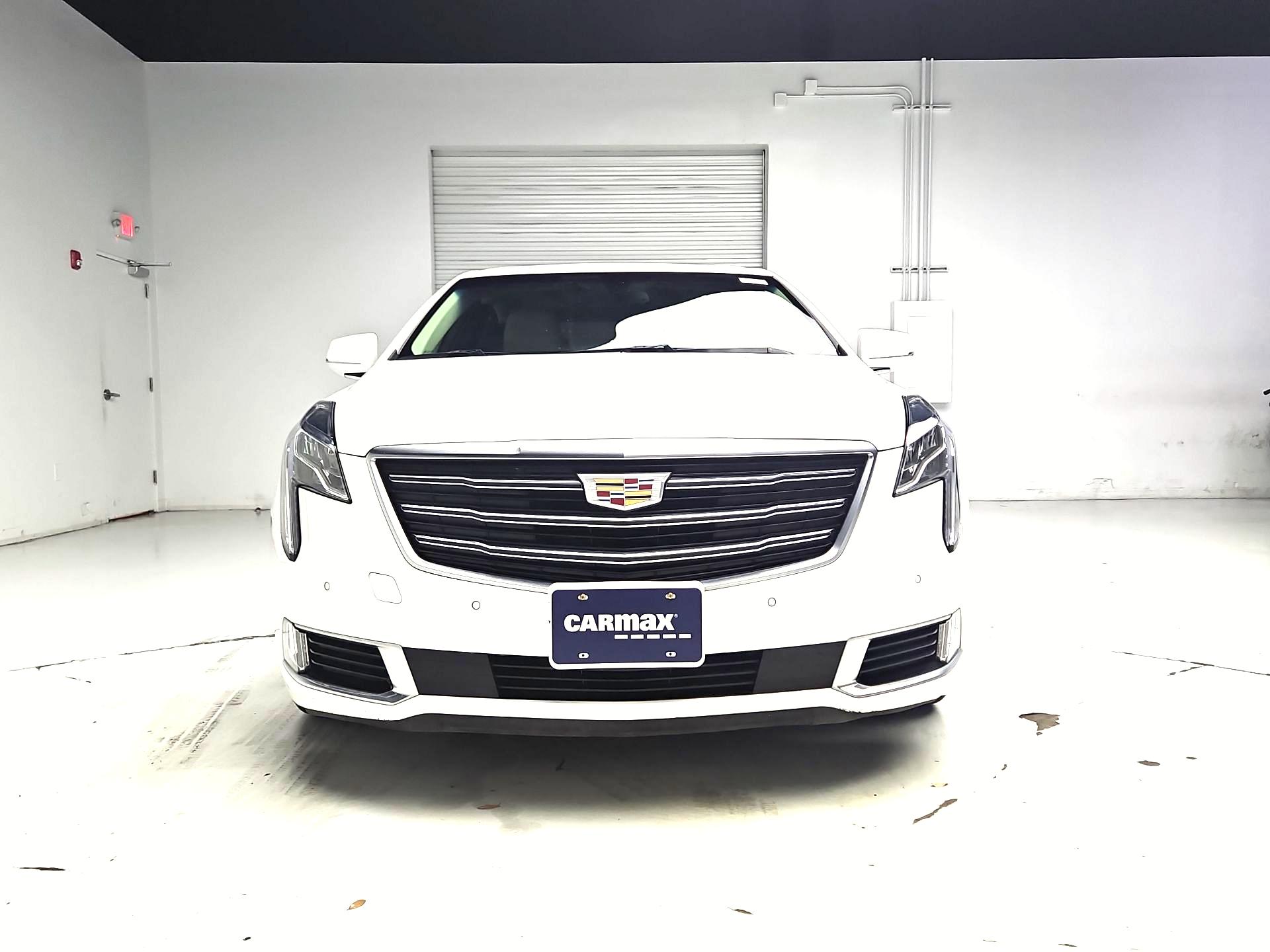 Thumbnail: 2019 Cadillac XTS - 2