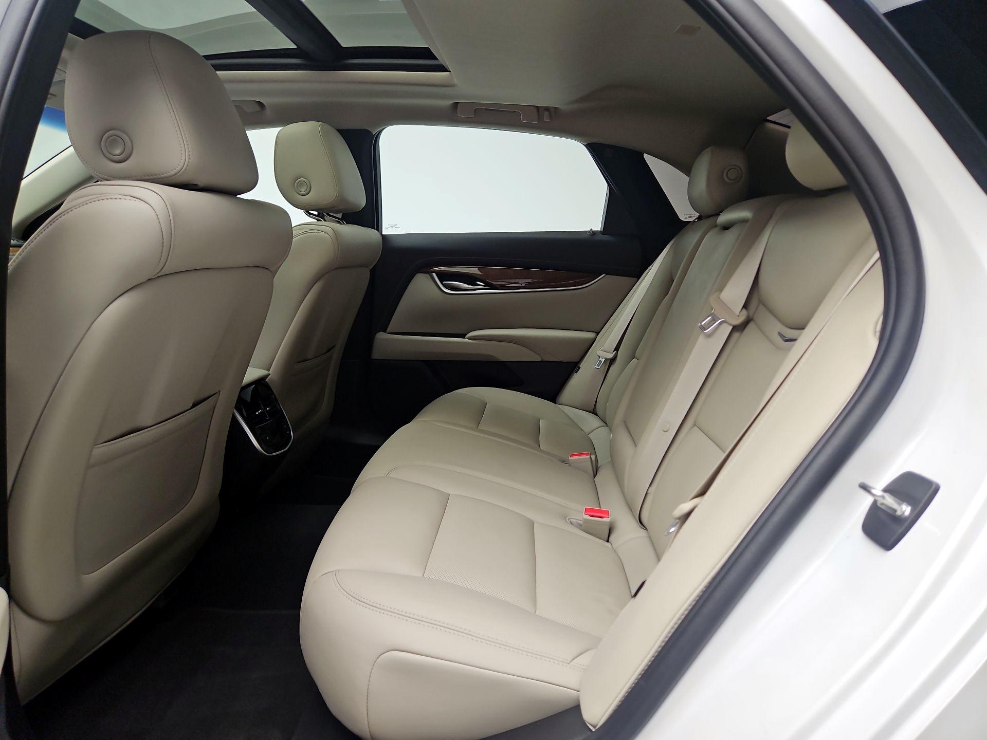 Thumbnail: 2019 Cadillac XTS - 19