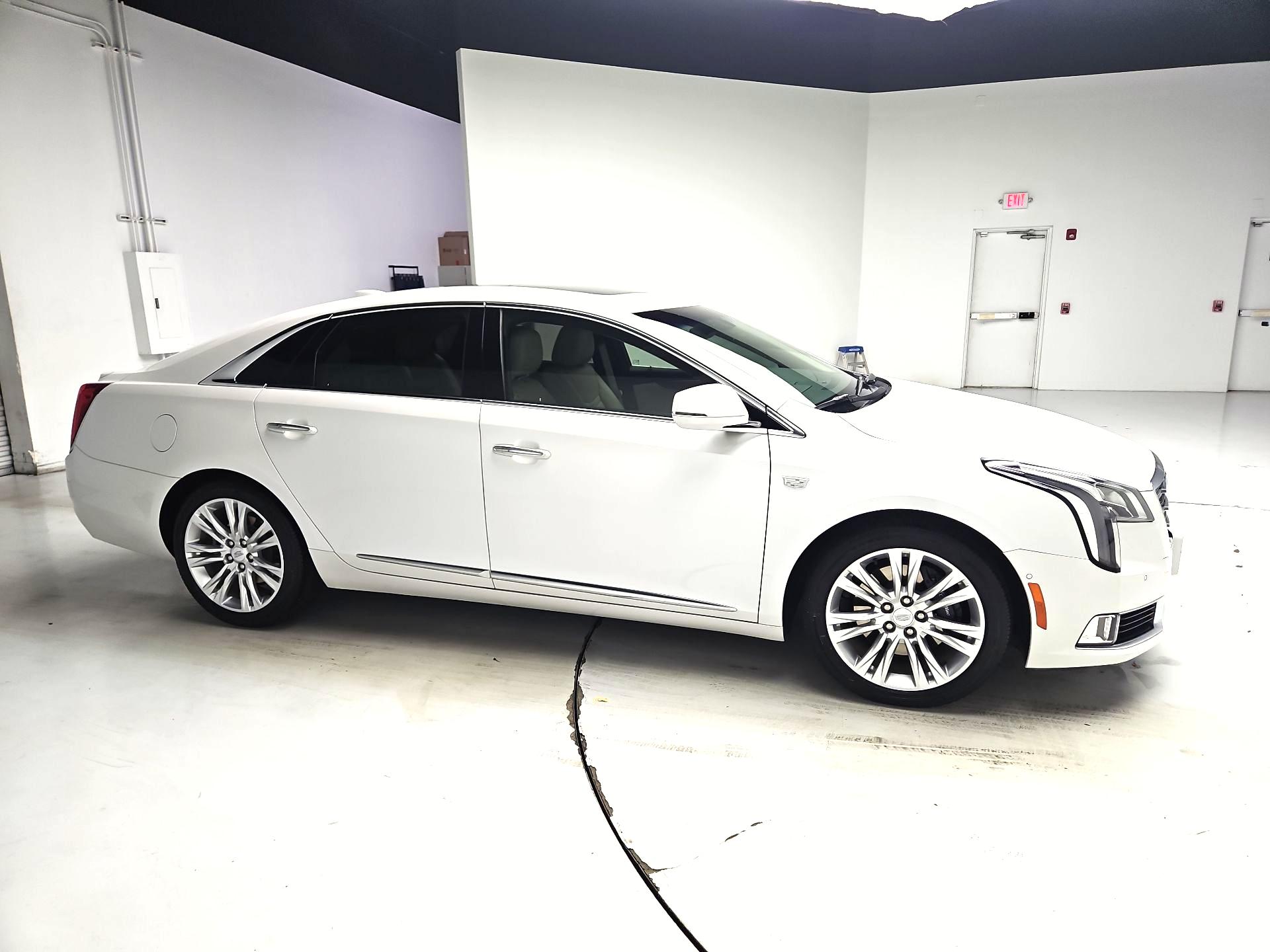 Thumbnail: 2019 Cadillac XTS - 4