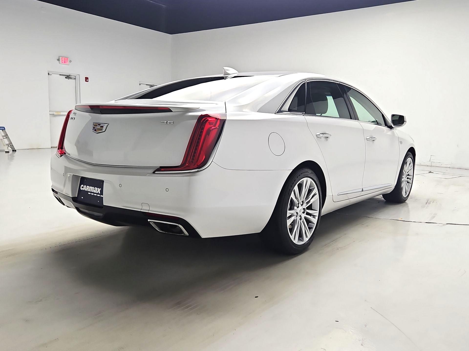 Thumbnail: 2019 Cadillac XTS - 5