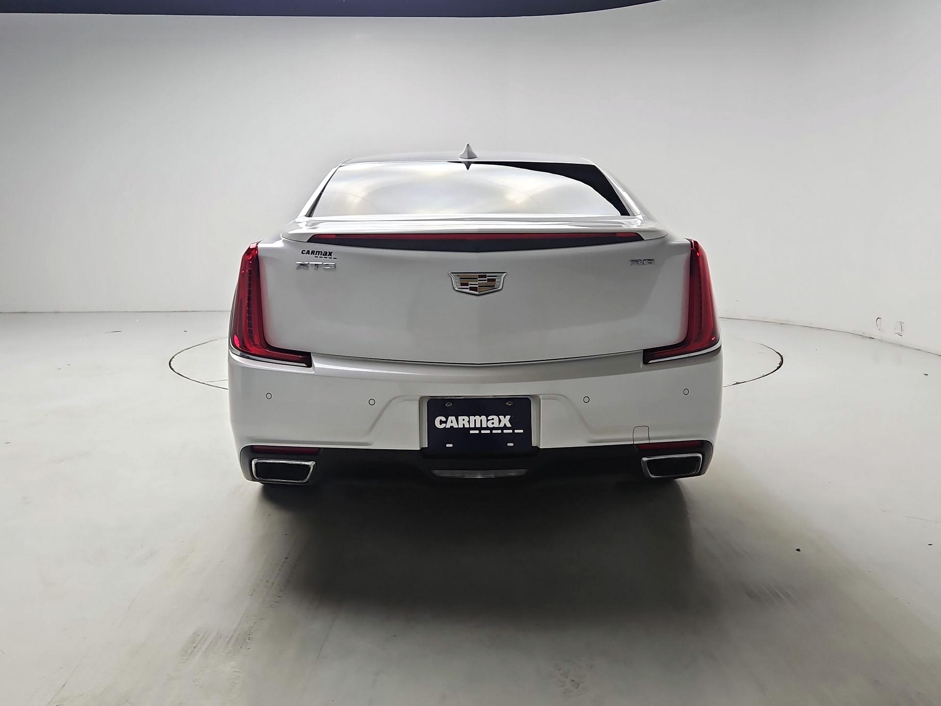 Thumbnail: 2019 Cadillac XTS - 6
