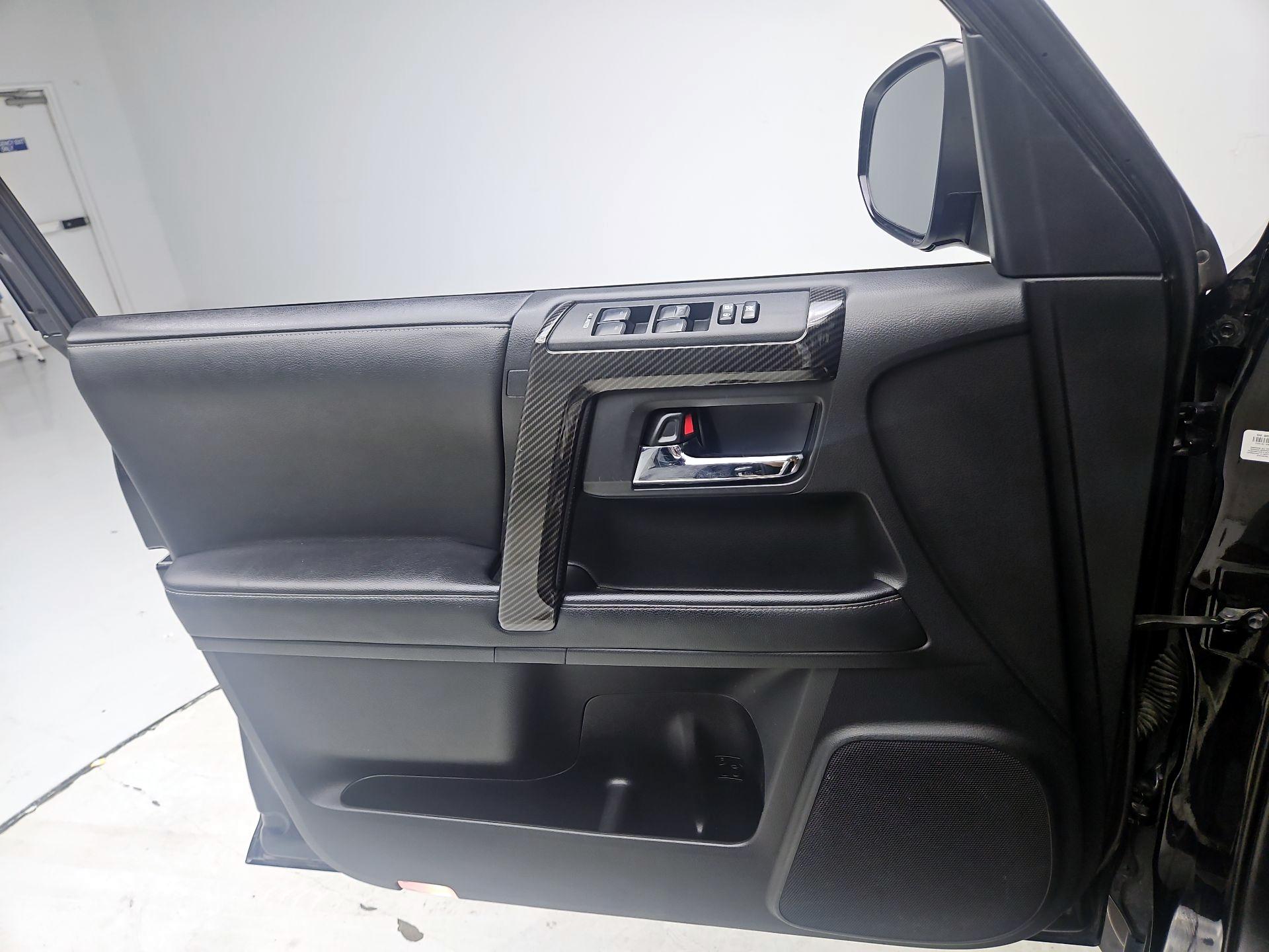Thumbnail: 2021 Toyota 4Runner - 10