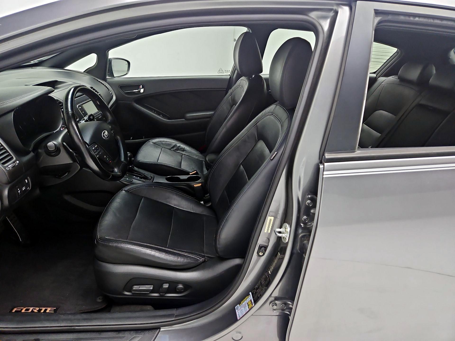 Thumbnail: 2015 Kia Forte - 9