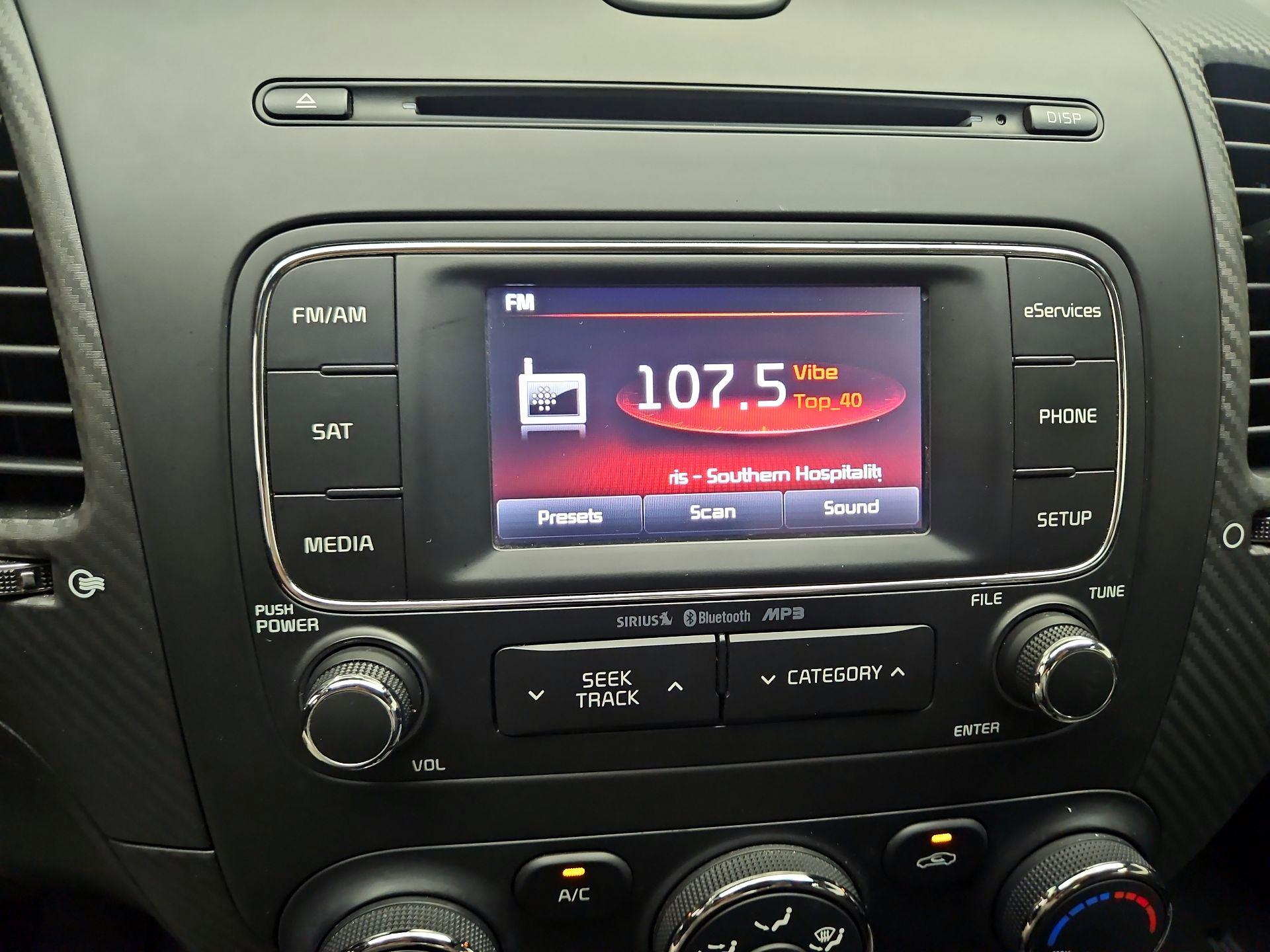 Thumbnail: 2015 Kia Forte - 13