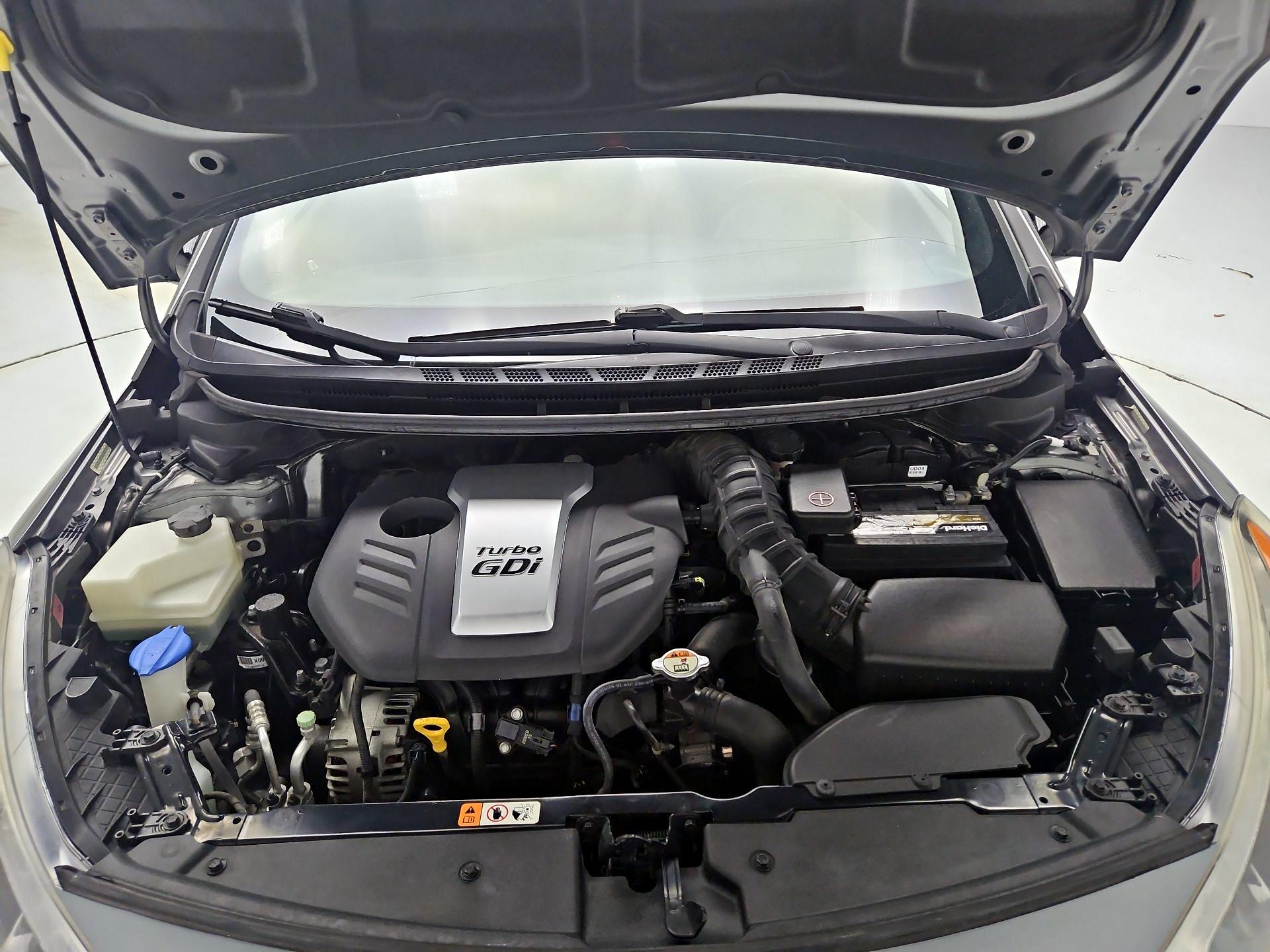 Thumbnail: 2015 Kia Forte - 20