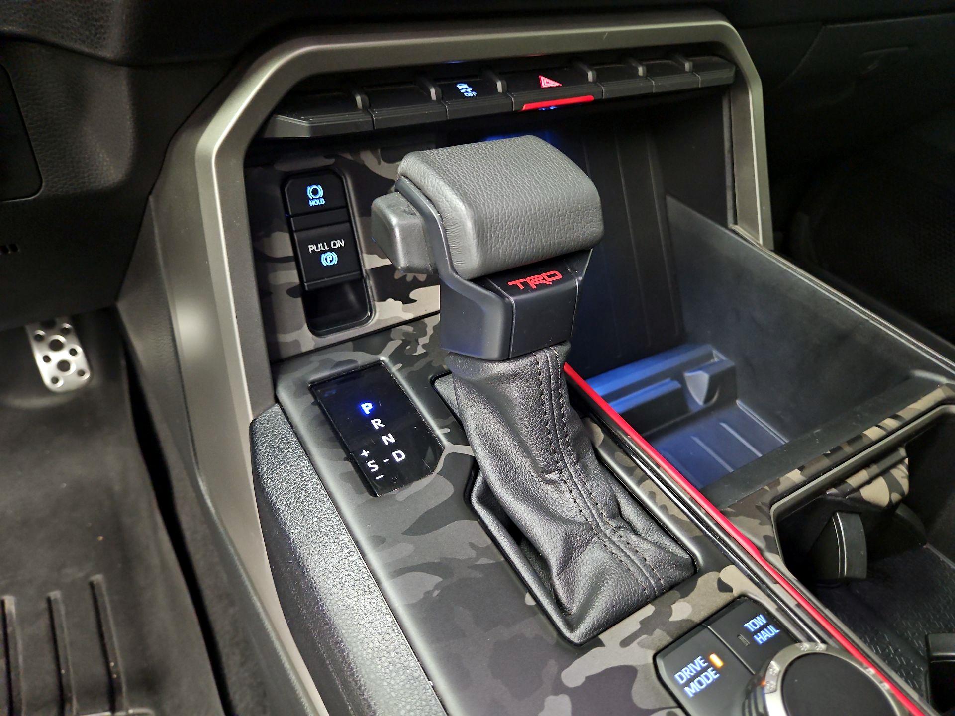 Thumbnail: 2022 Toyota Tundra - 15