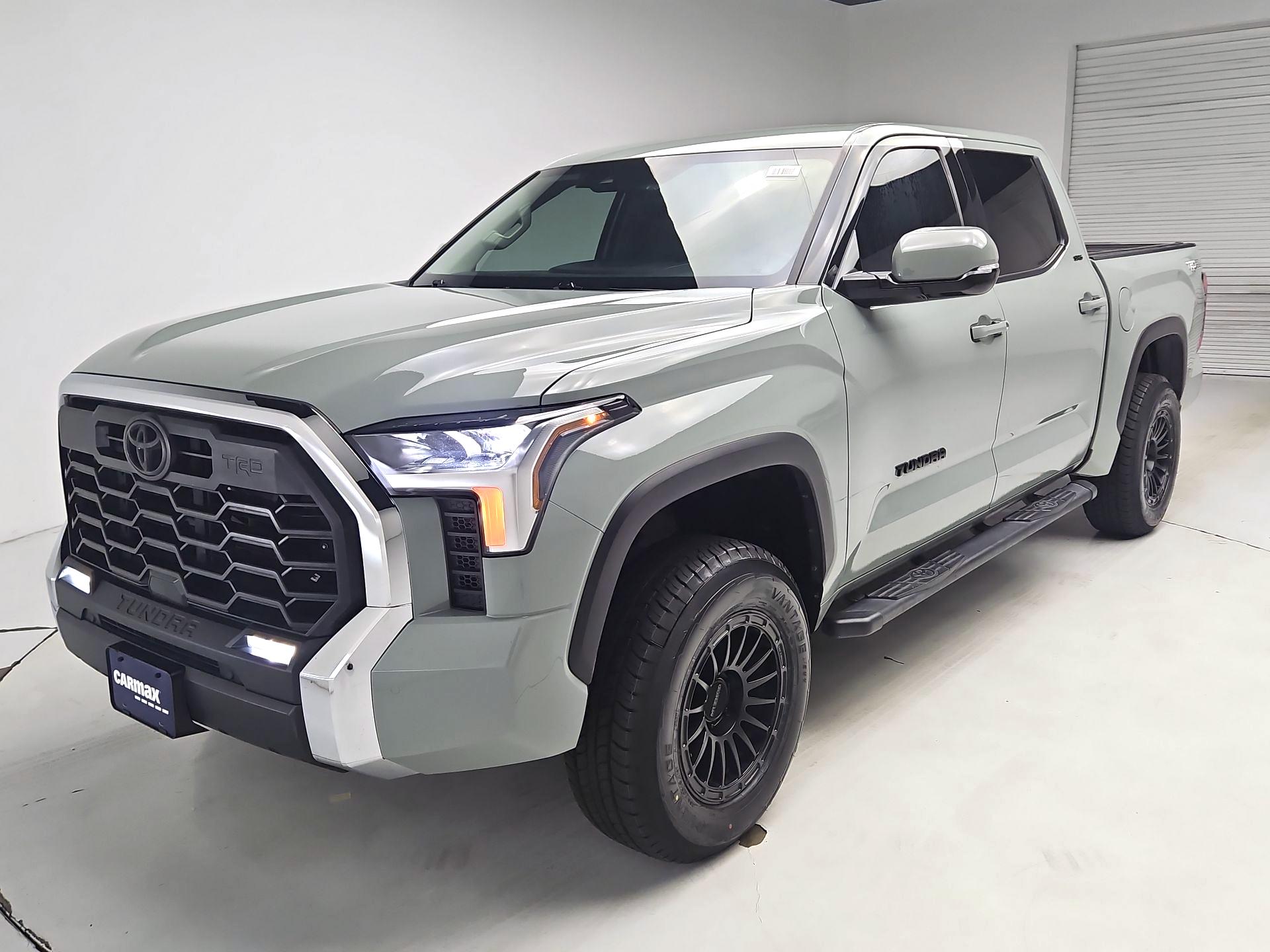 Thumbnail: 2022 Toyota Tundra - 3