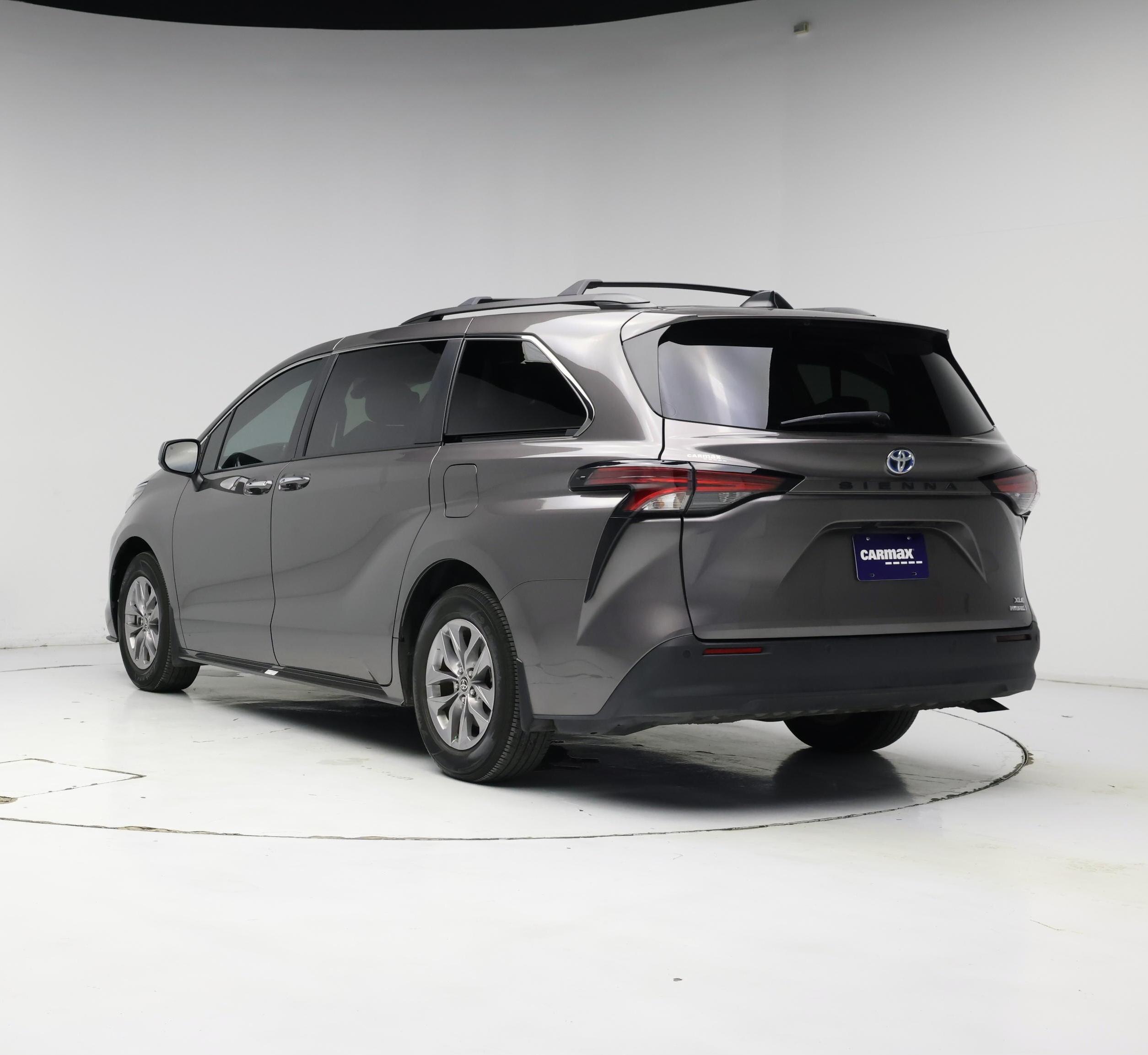 Thumbnail: 2022 Toyota Sienna - 2