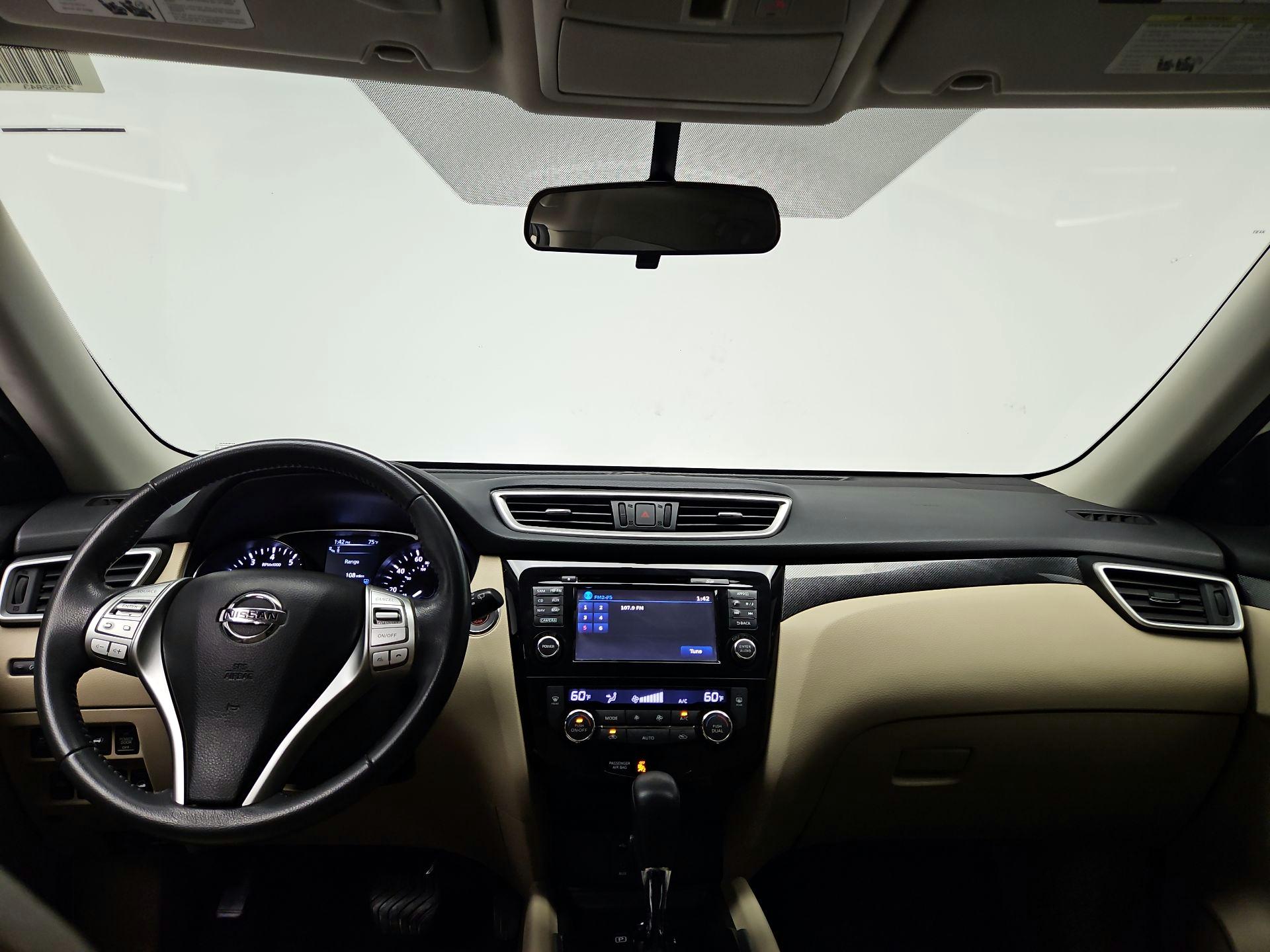 Thumbnail: 2016 Nissan Rogue - 9