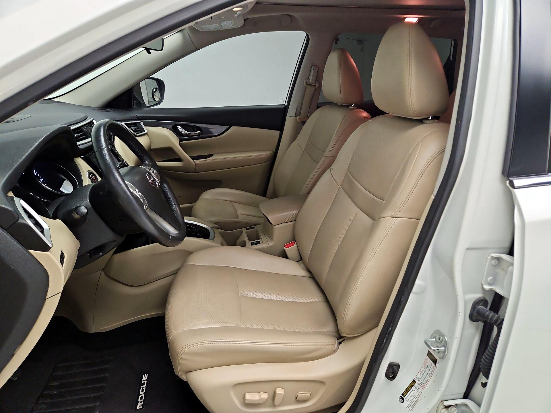 Thumbnail: 2016 Nissan Rogue - 11