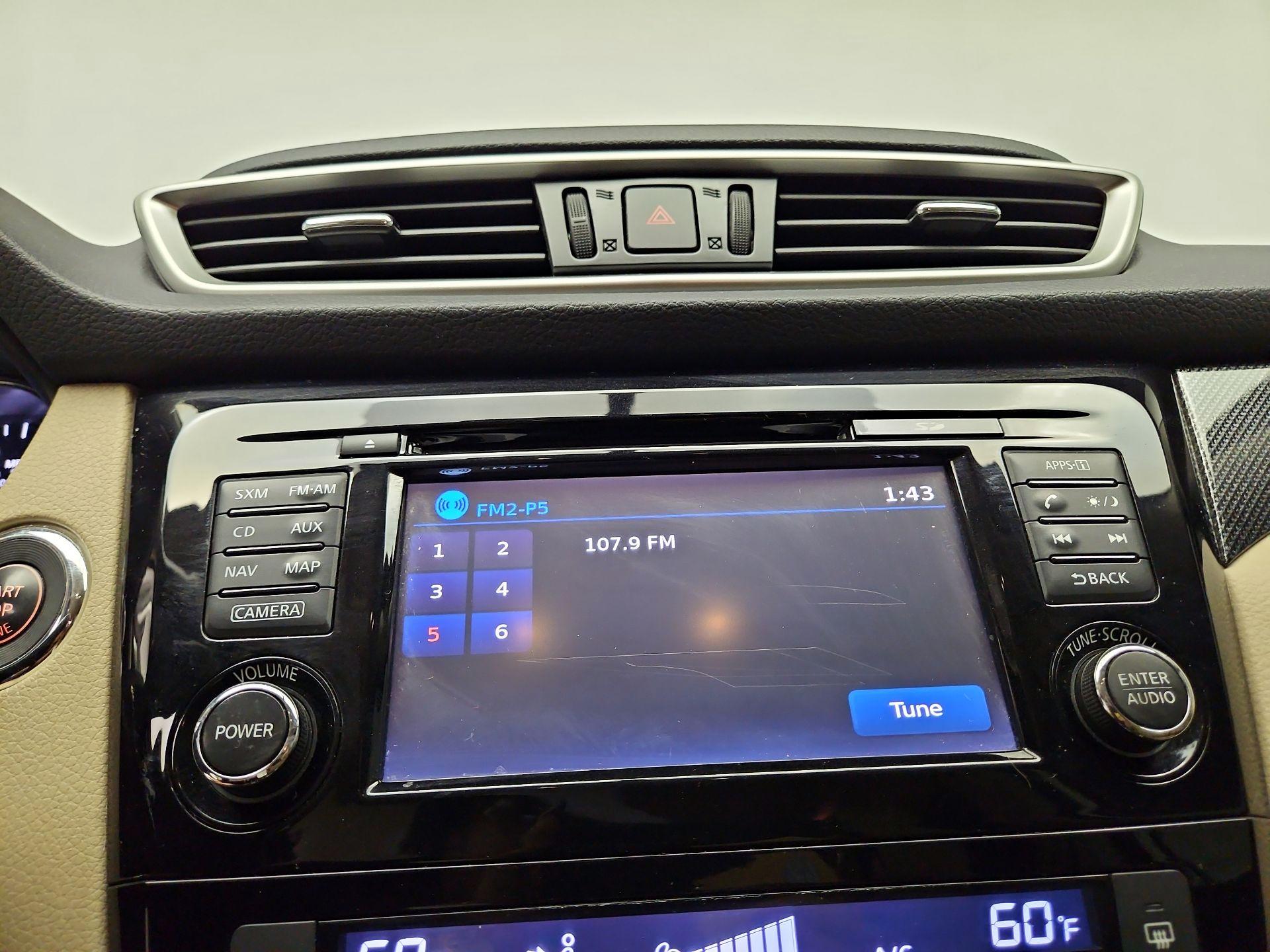 Thumbnail: 2016 Nissan Rogue - 15
