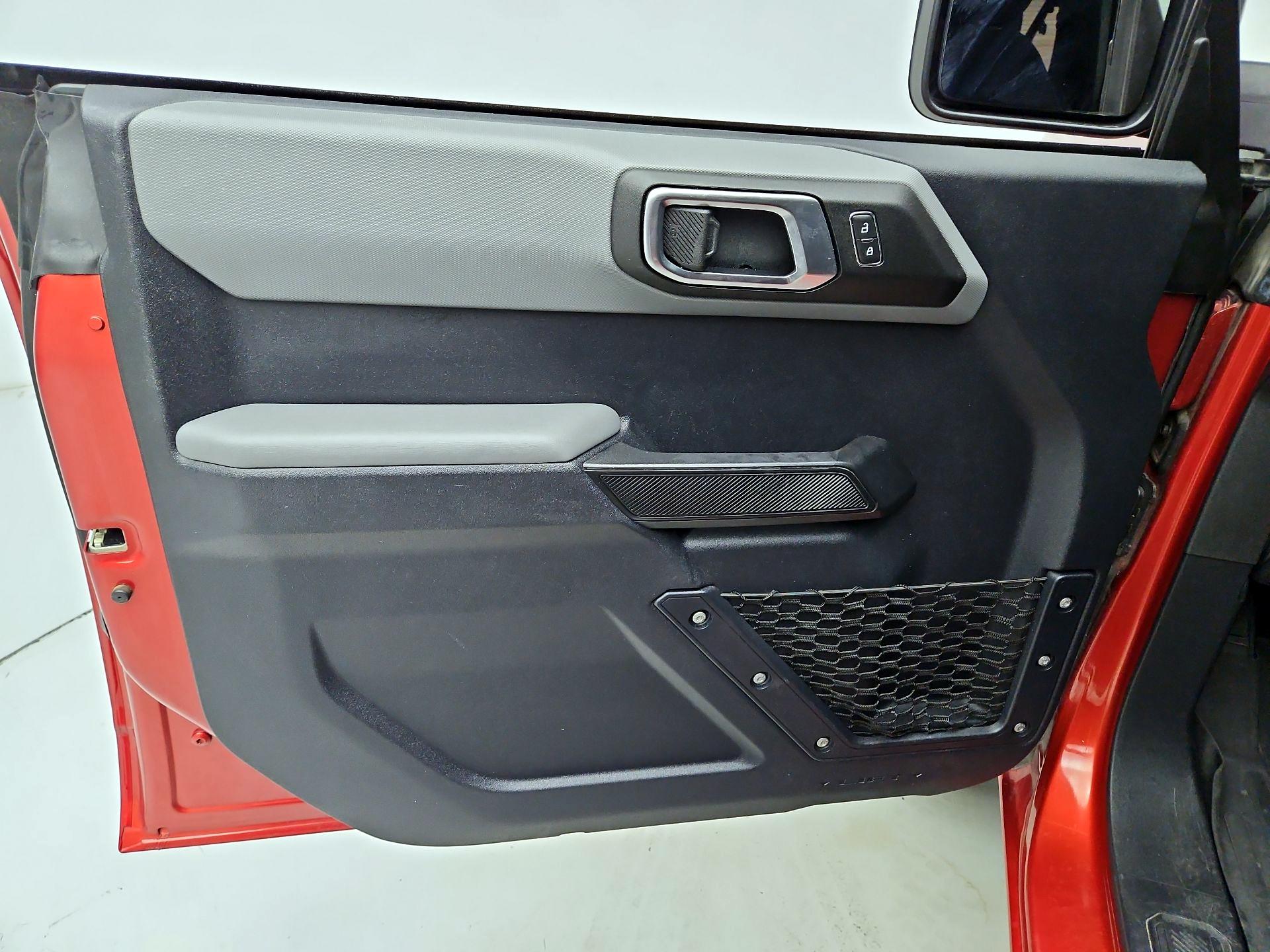 Thumbnail: 2022 Ford Bronco - 12