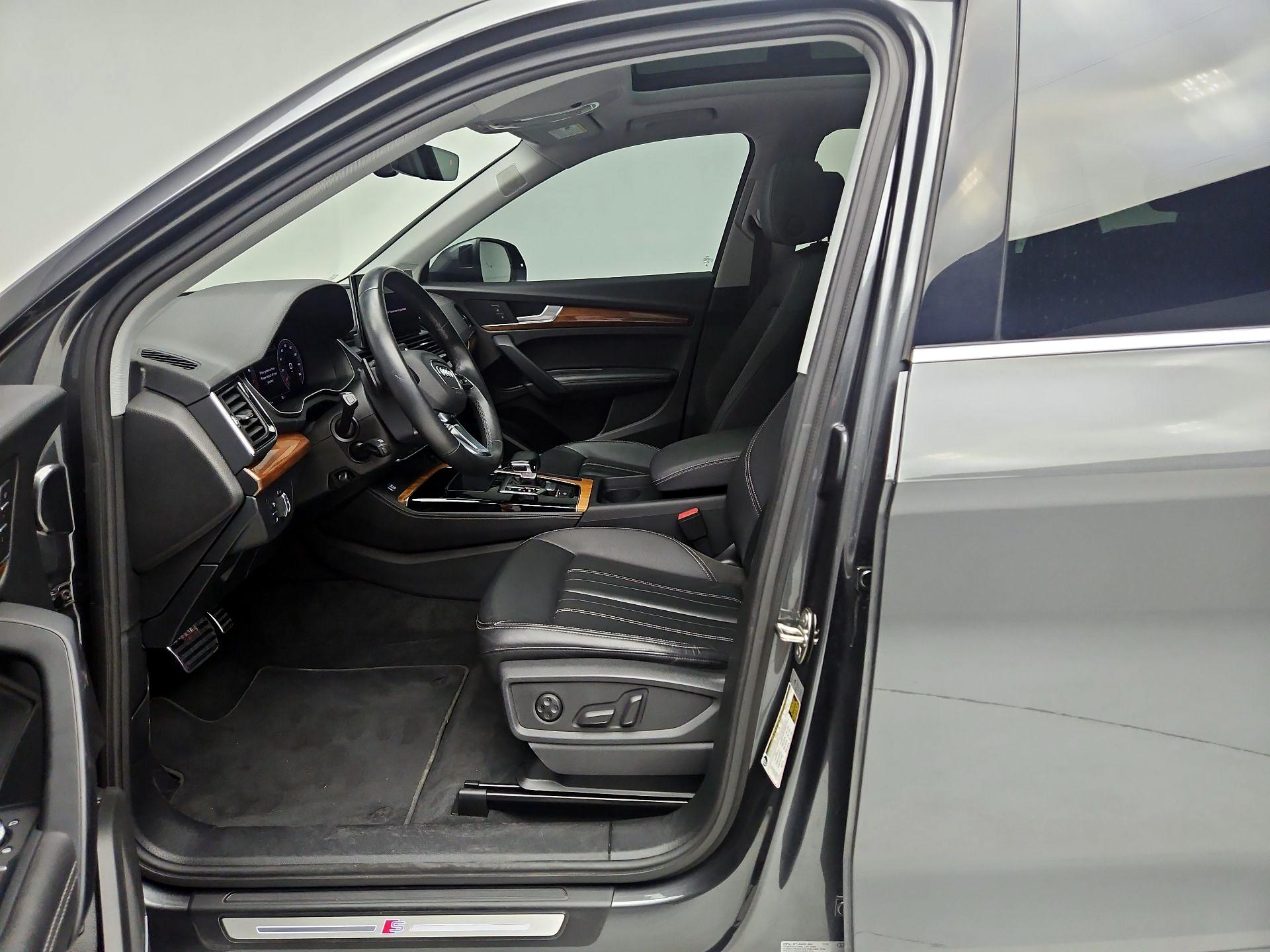 Thumbnail: 2023 Audi Q5 - 9