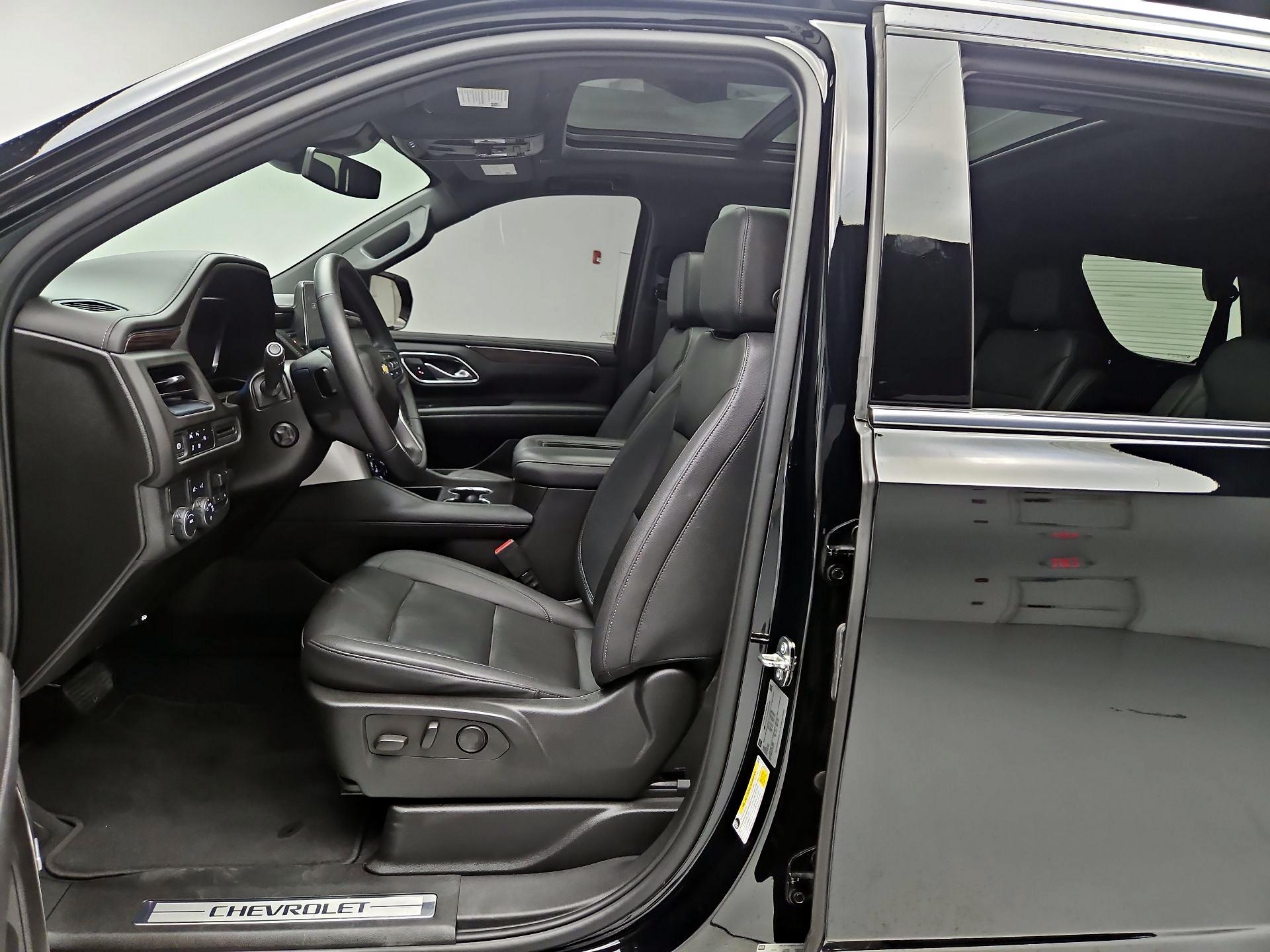 Thumbnail: 2023 Chevrolet Tahoe - 9