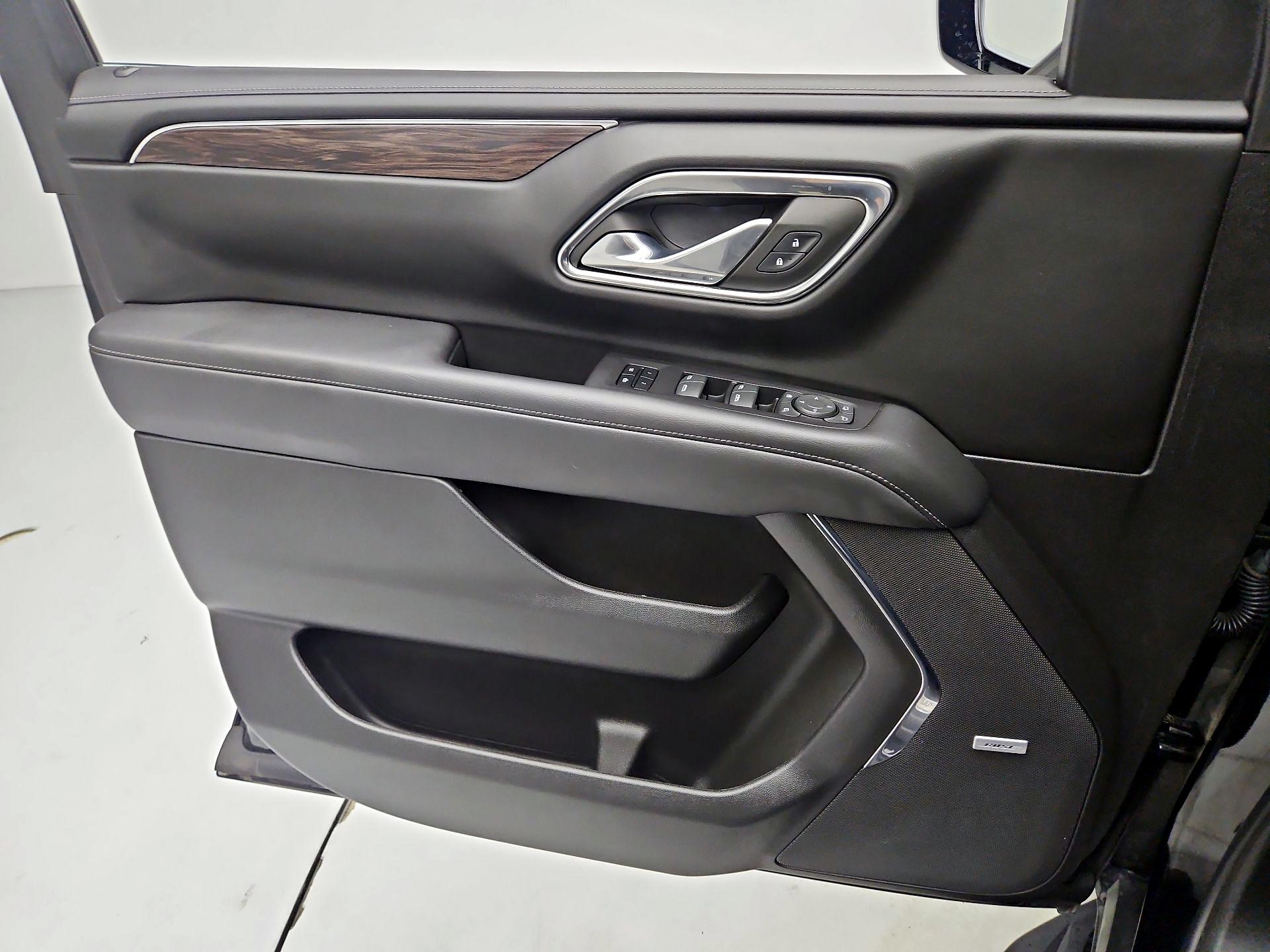 Thumbnail: 2023 Chevrolet Tahoe - 10