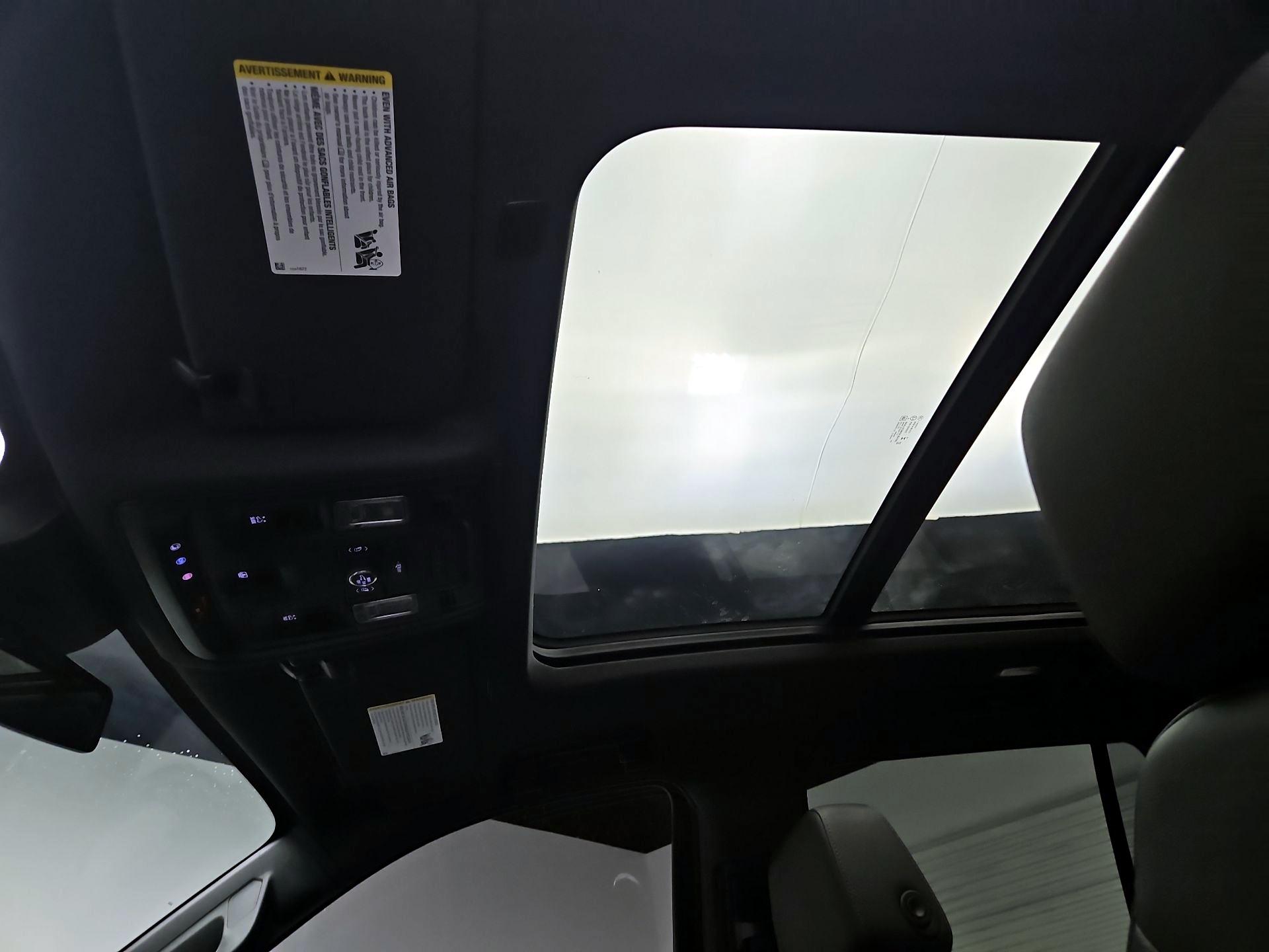 Thumbnail: 2023 Chevrolet Tahoe - 17