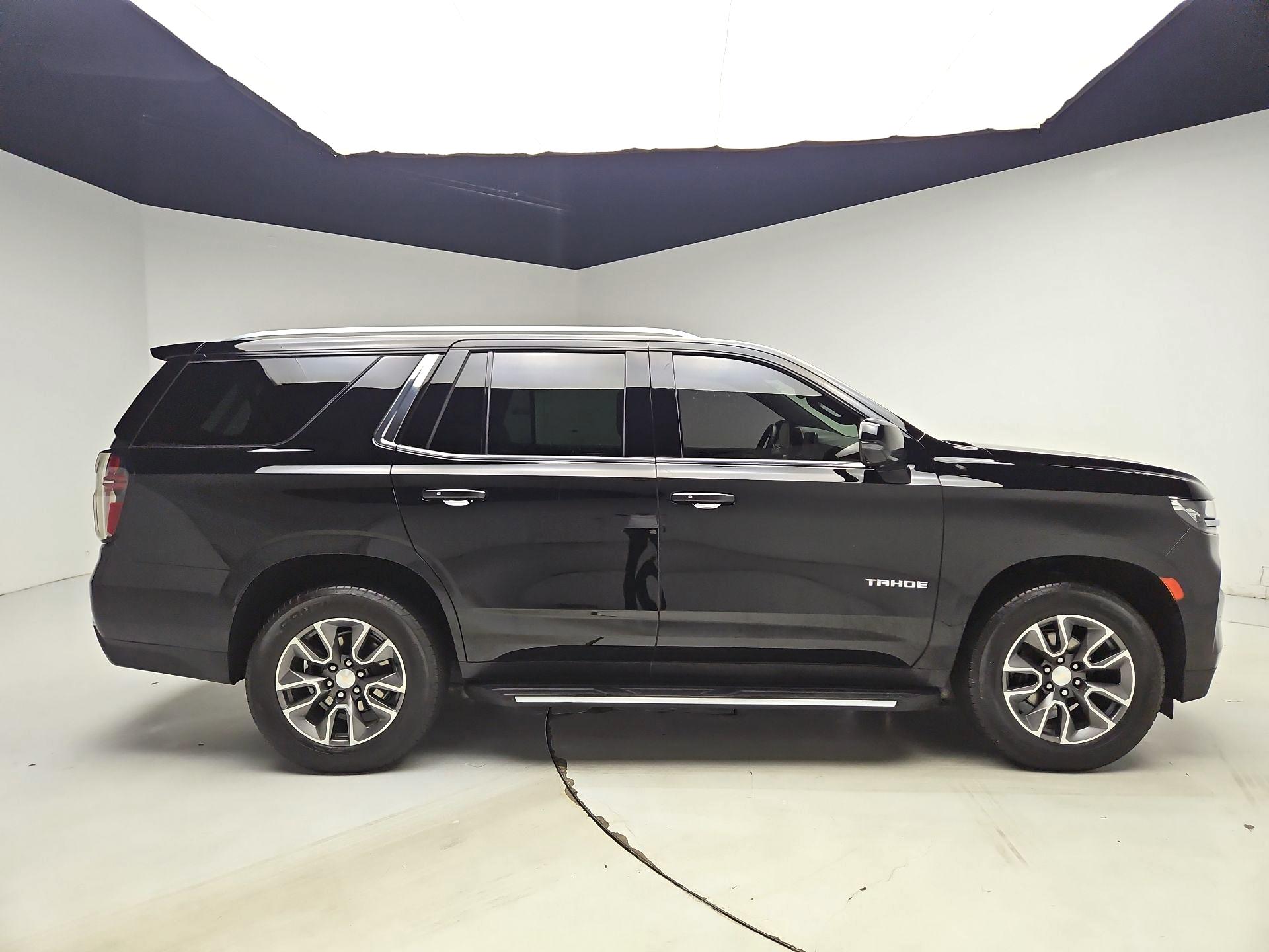 Thumbnail: 2023 Chevrolet Tahoe - 4