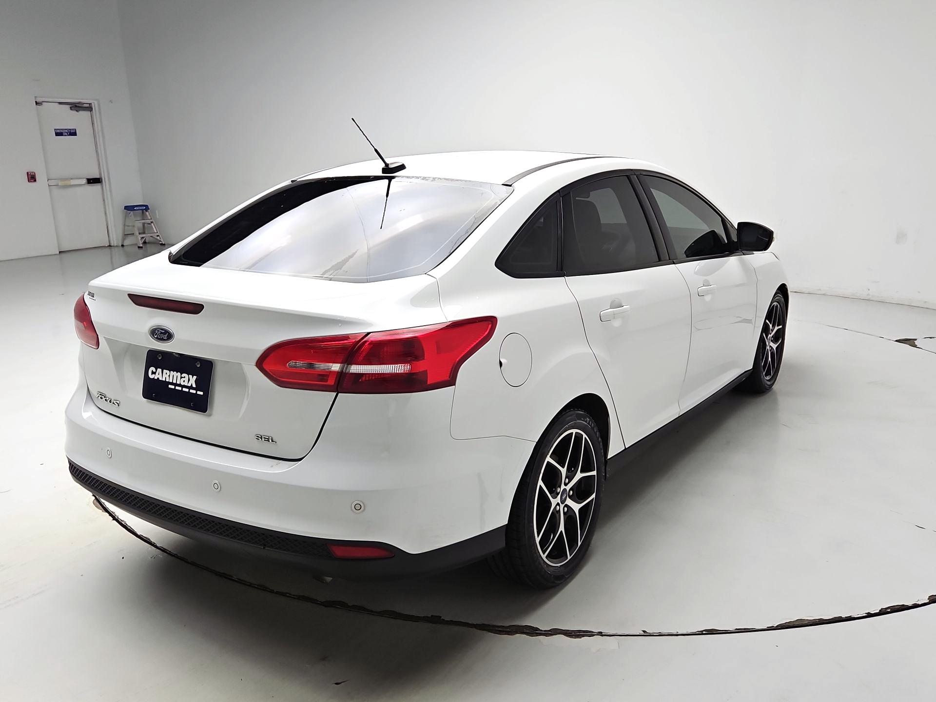 Thumbnail: 2018 Ford Focus - 5