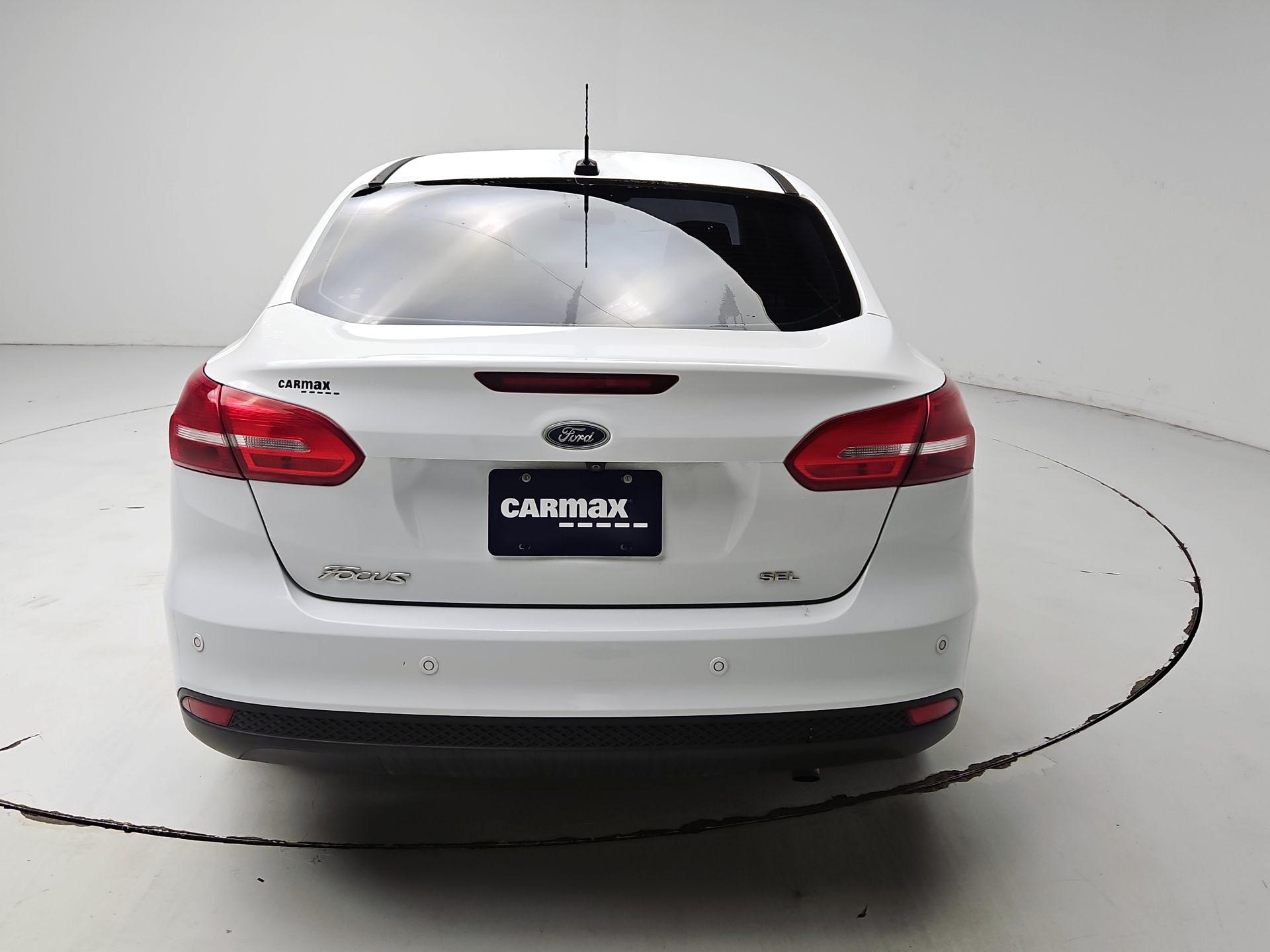 Thumbnail: 2018 Ford Focus - 6