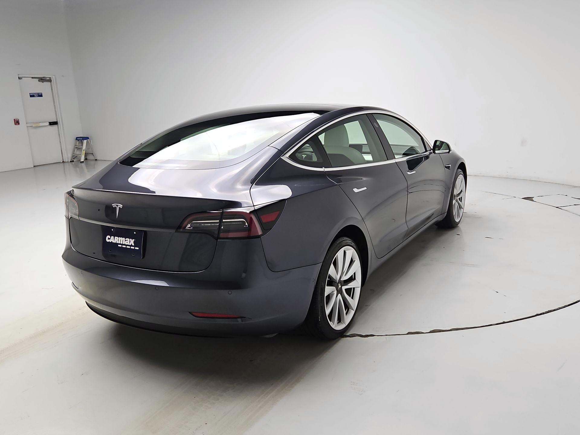 Thumbnail: 2019 Tesla Model 3 - 5