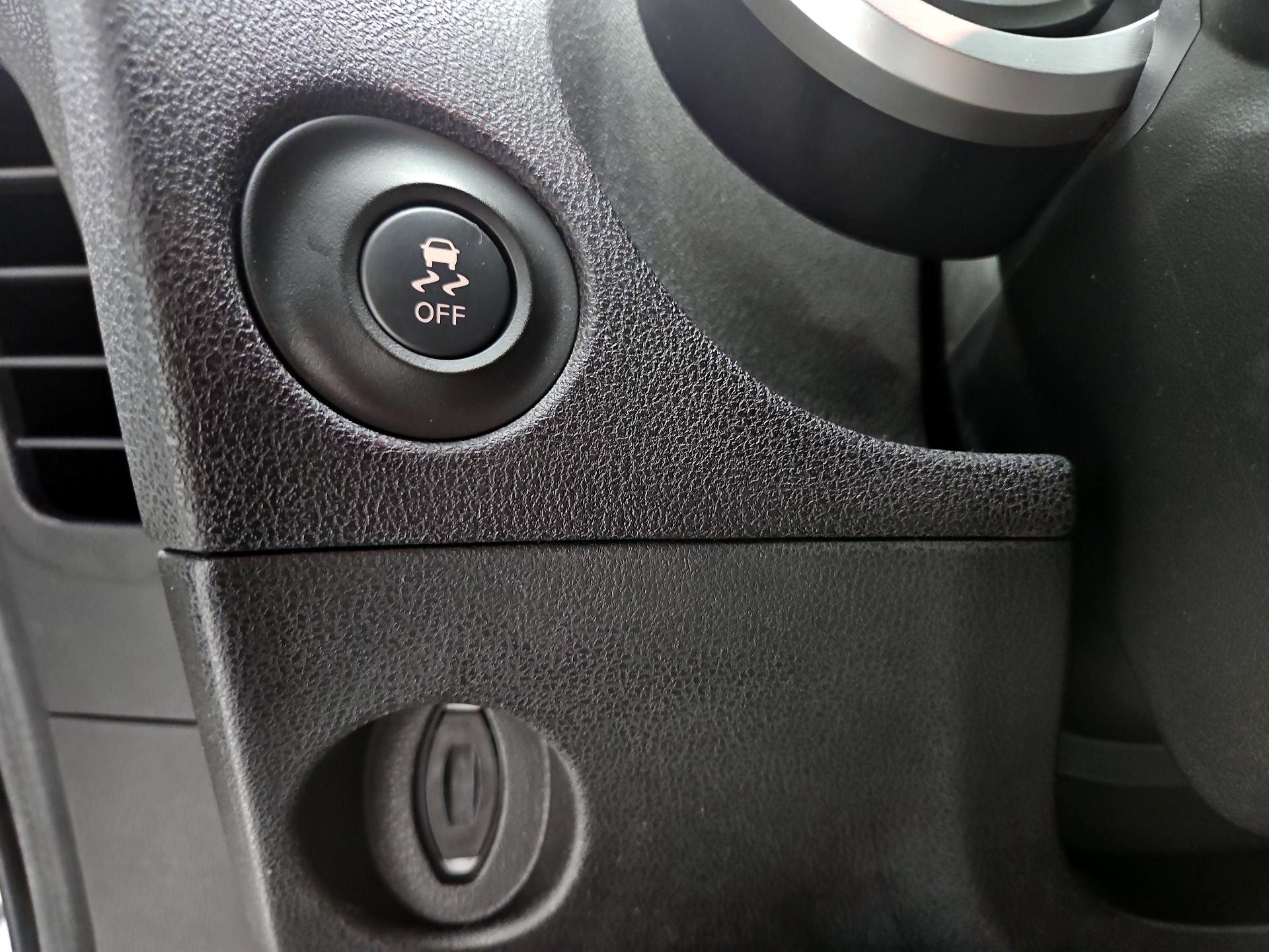 Thumbnail: 2015 Nissan Z - 11