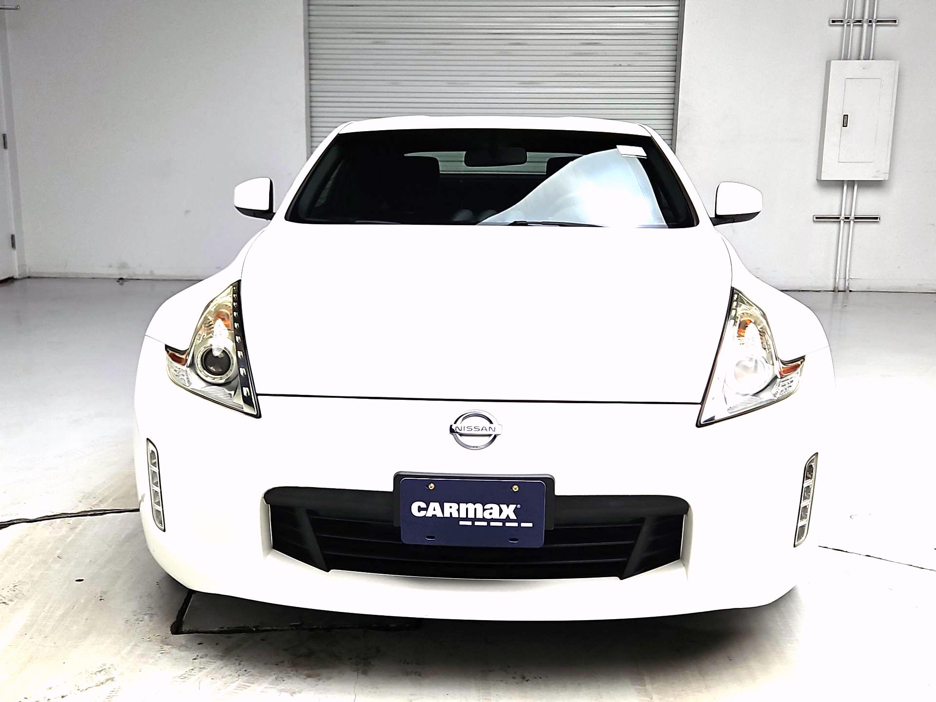 Thumbnail: 2015 Nissan Z - 2