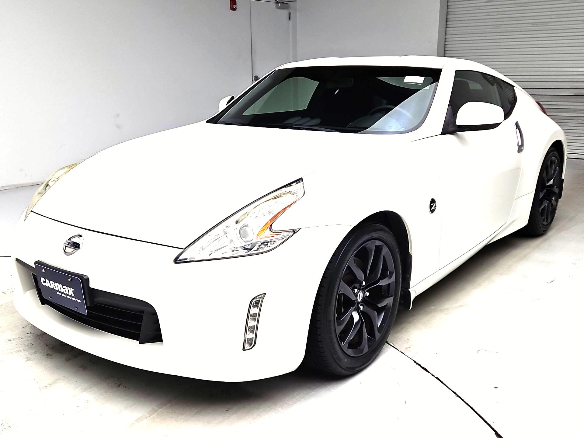 Thumbnail: 2015 Nissan Z - 3