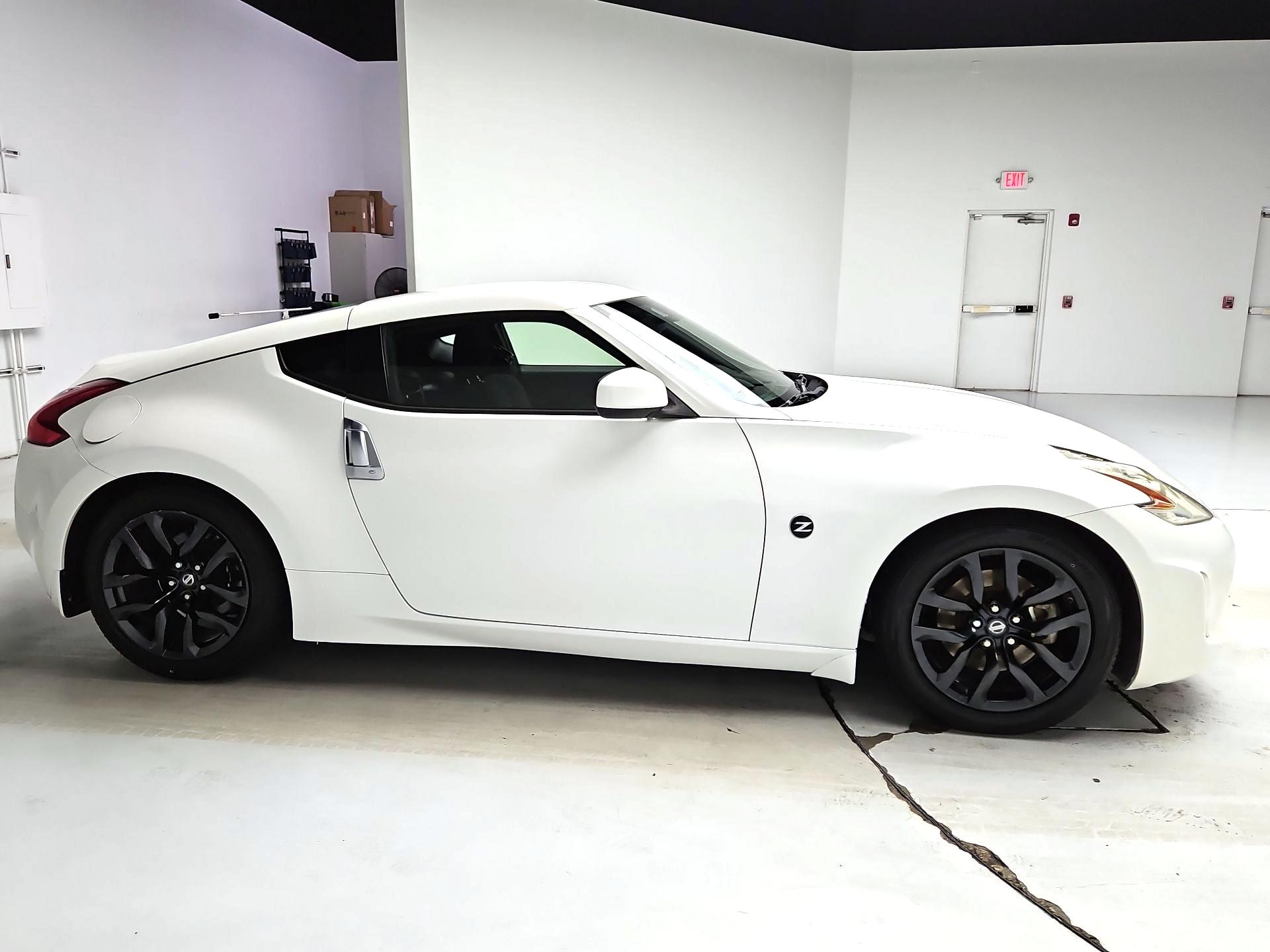 Thumbnail: 2015 Nissan Z - 4