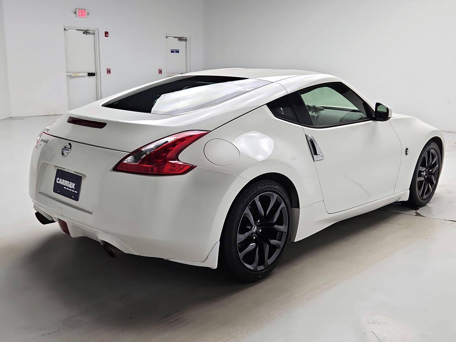 Thumbnail: 2015 Nissan Z - 5