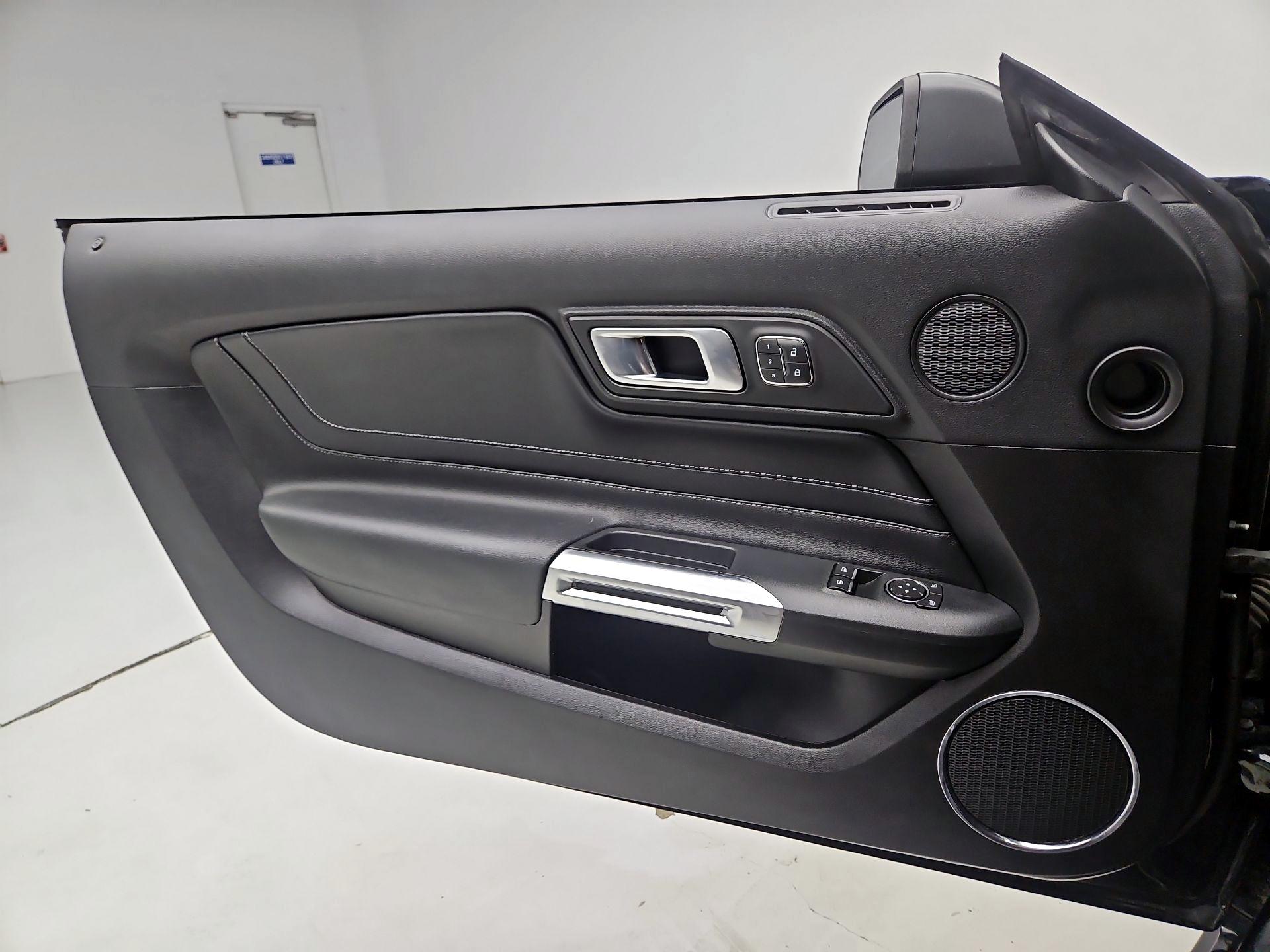 Thumbnail: 2021 Ford Mustang - 10