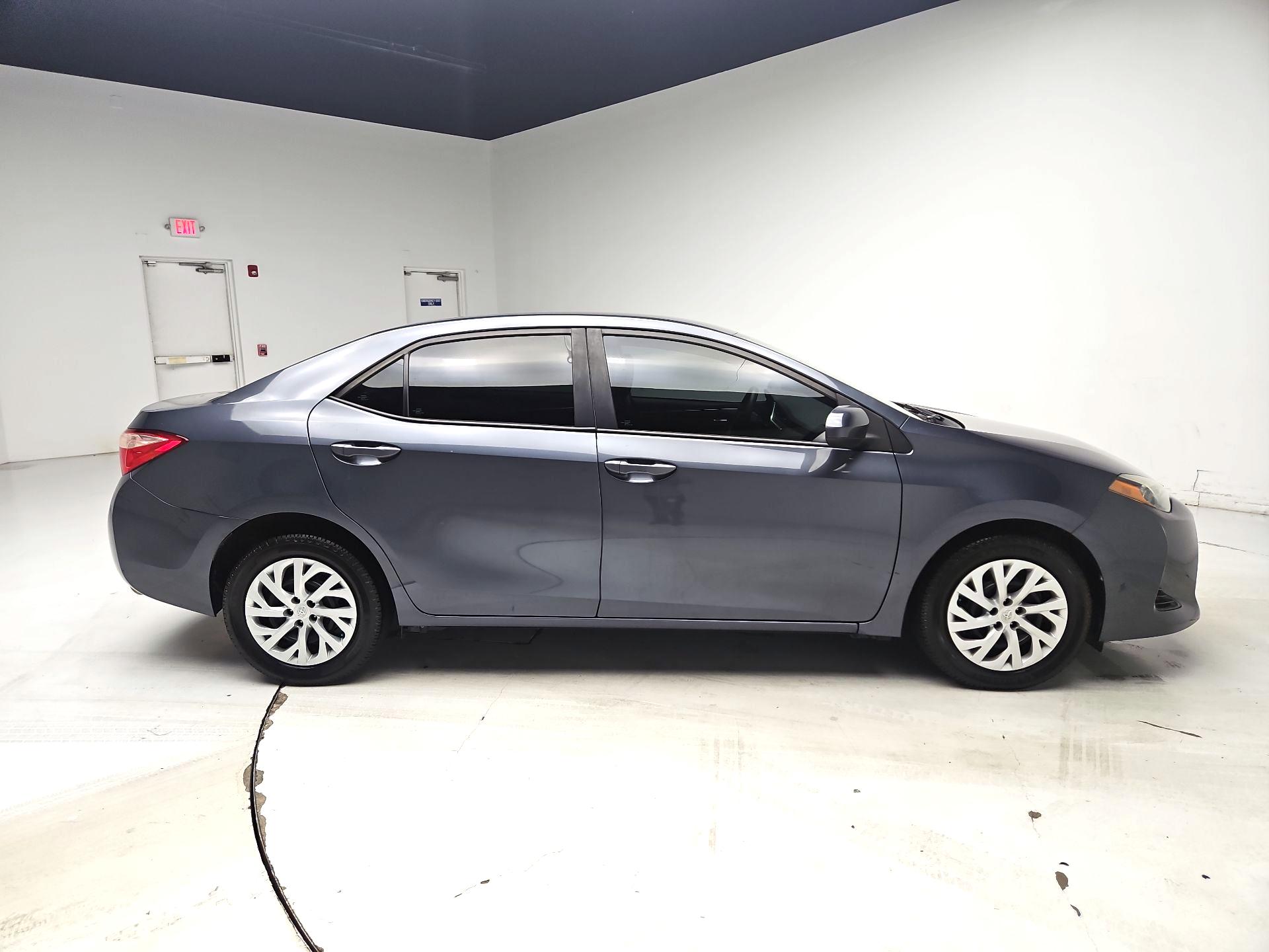 Thumbnail: 2019 Toyota Corolla - 4