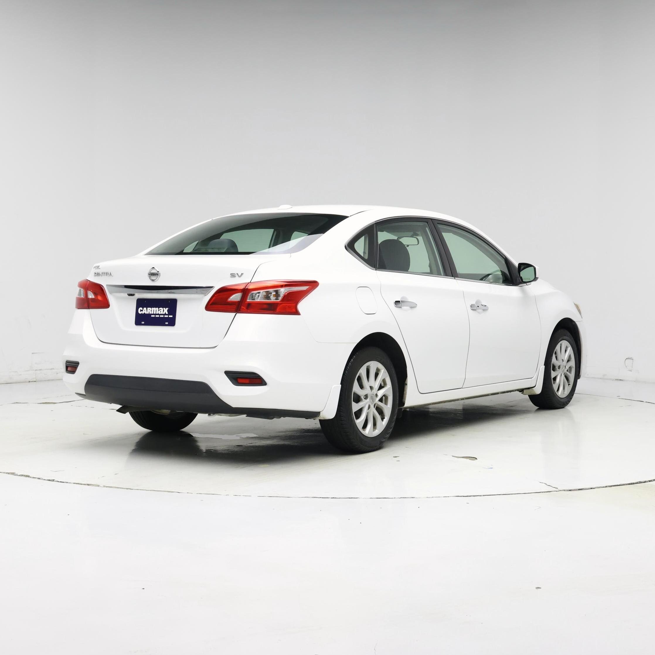 Thumbnail: 2019 Nissan Sentra - 8