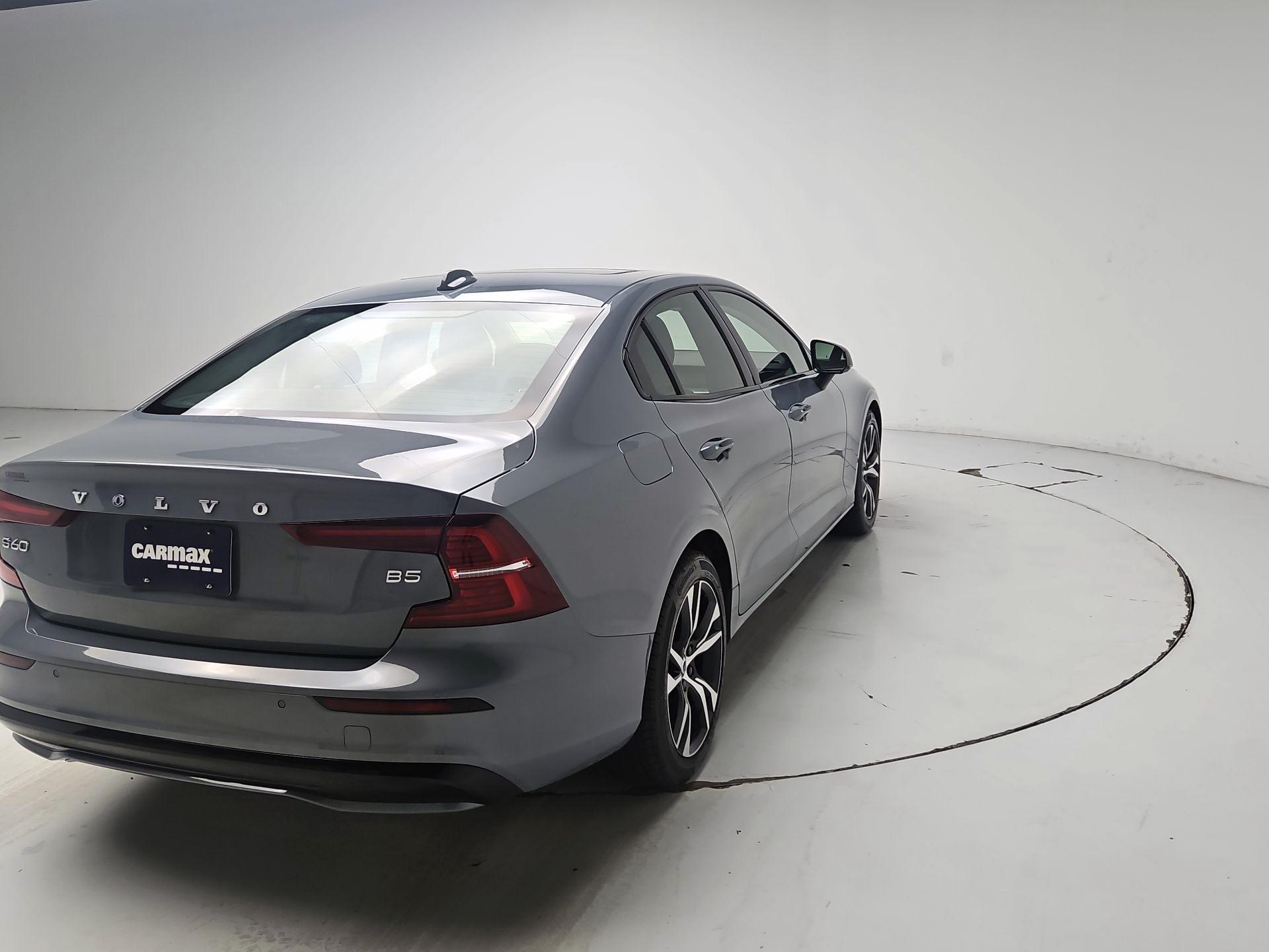 Thumbnail: 2024 Volvo S60 - 5