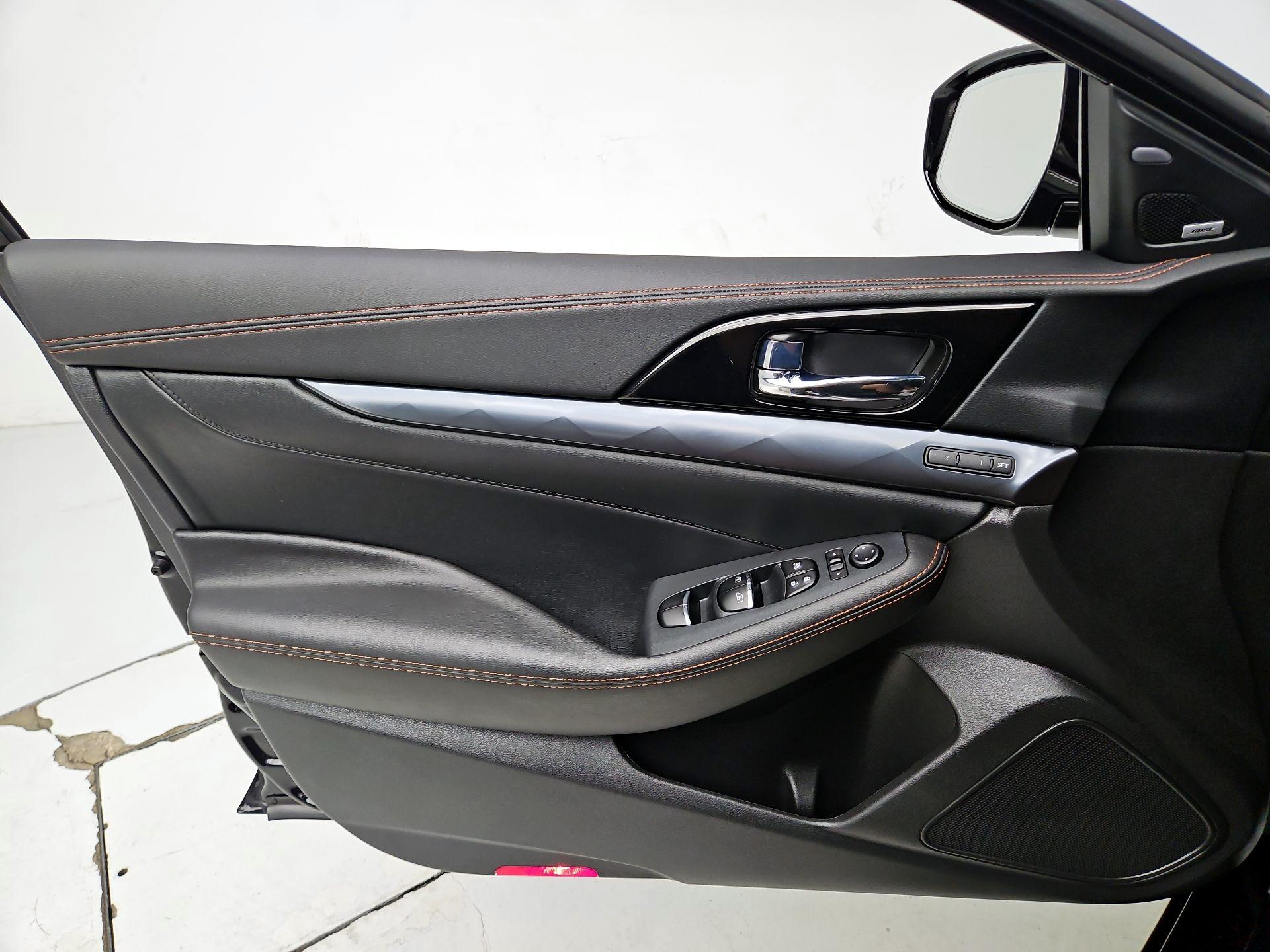 Thumbnail: 2023 Nissan Maxima - 12